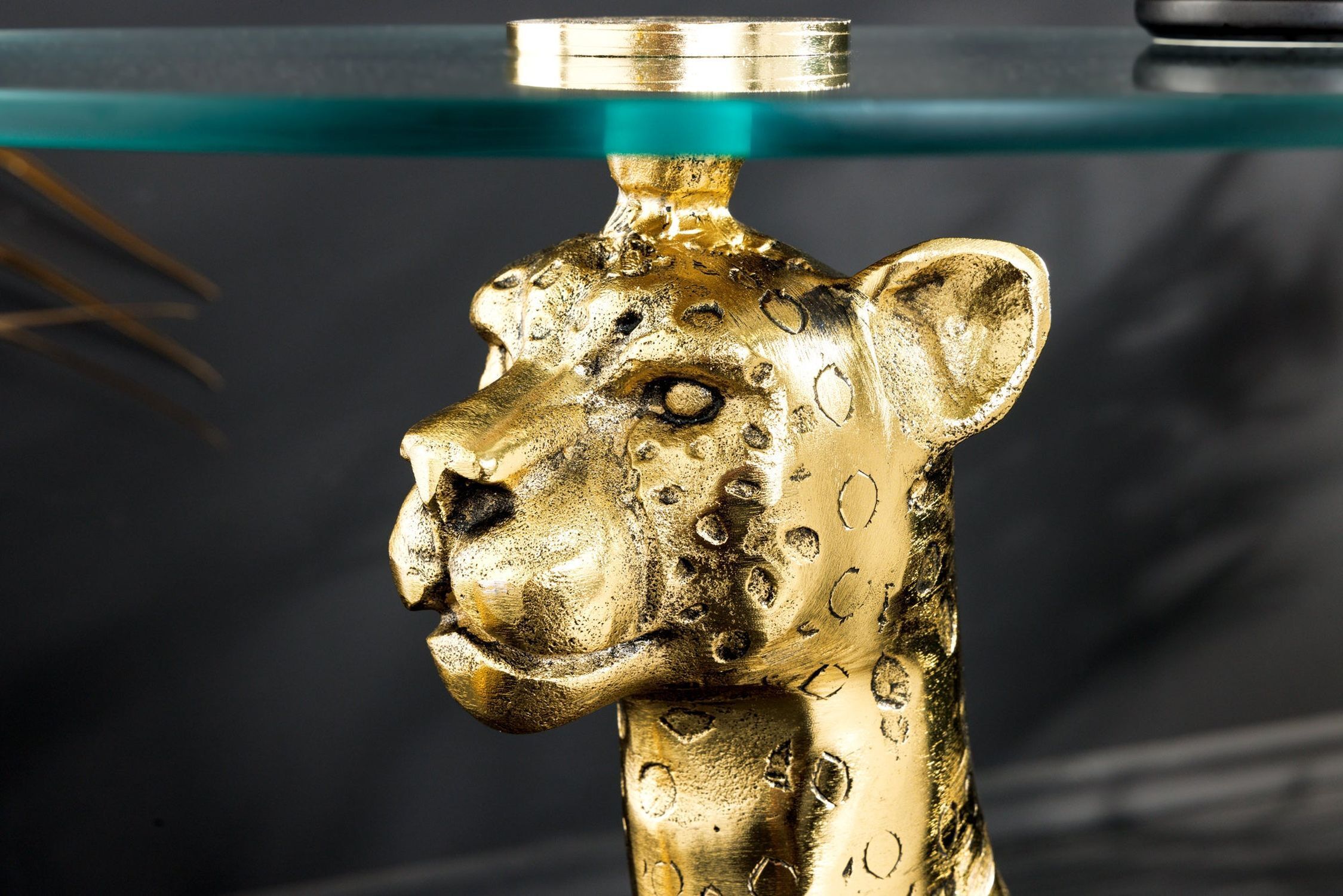 Beistelltisch rund Ø 45 cm H: 60 cm Panther in Gold Antik