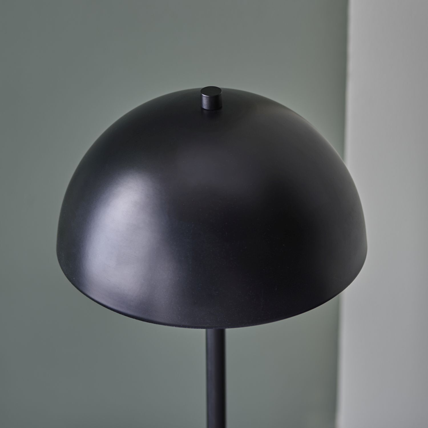 Lampe champignon noir métal 41 cm interrupteur à fil E14 ALFIE