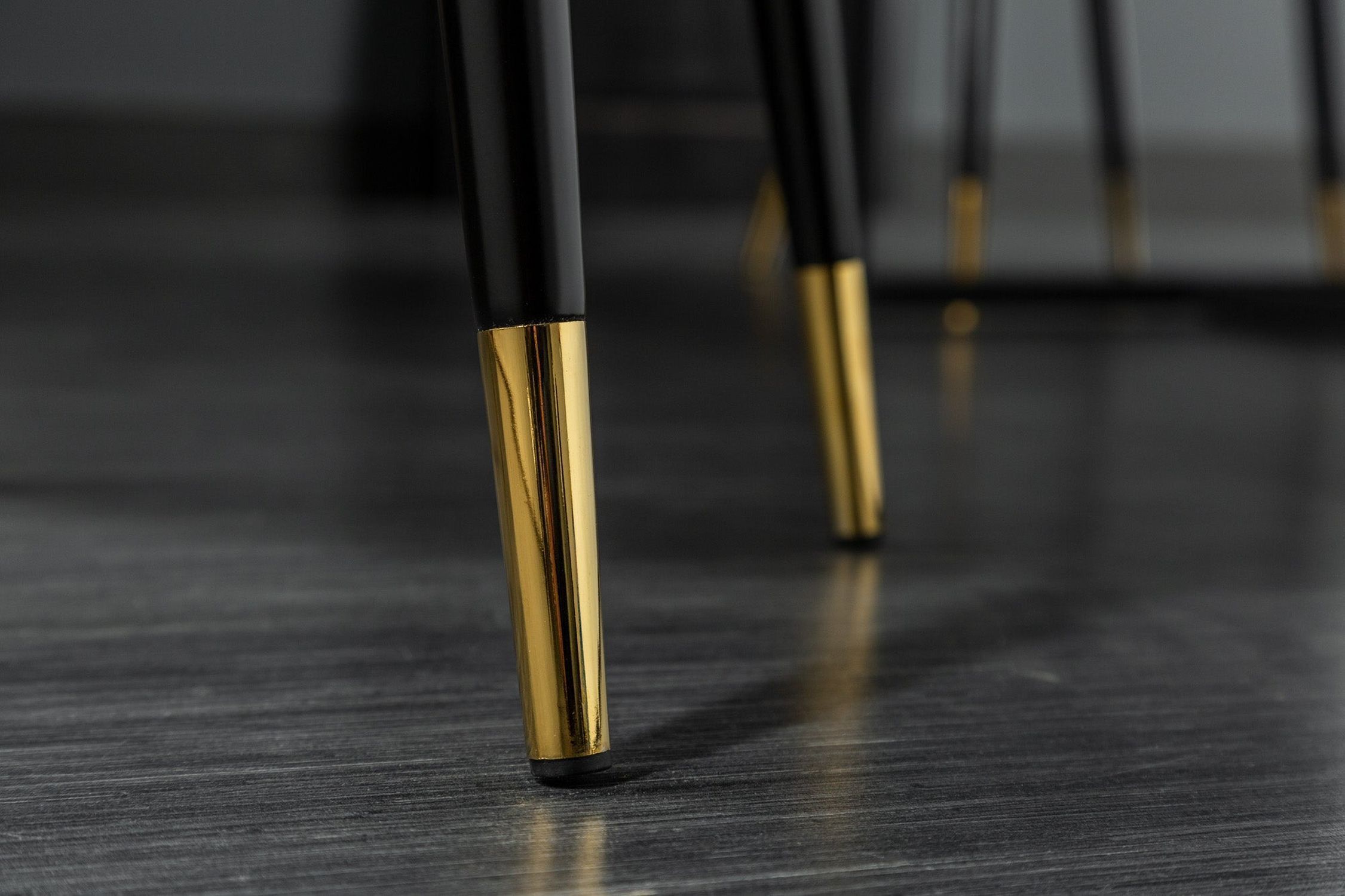 Esstischstuhl Samt Metall in Petrol Schwarz Gold mit Armlehne