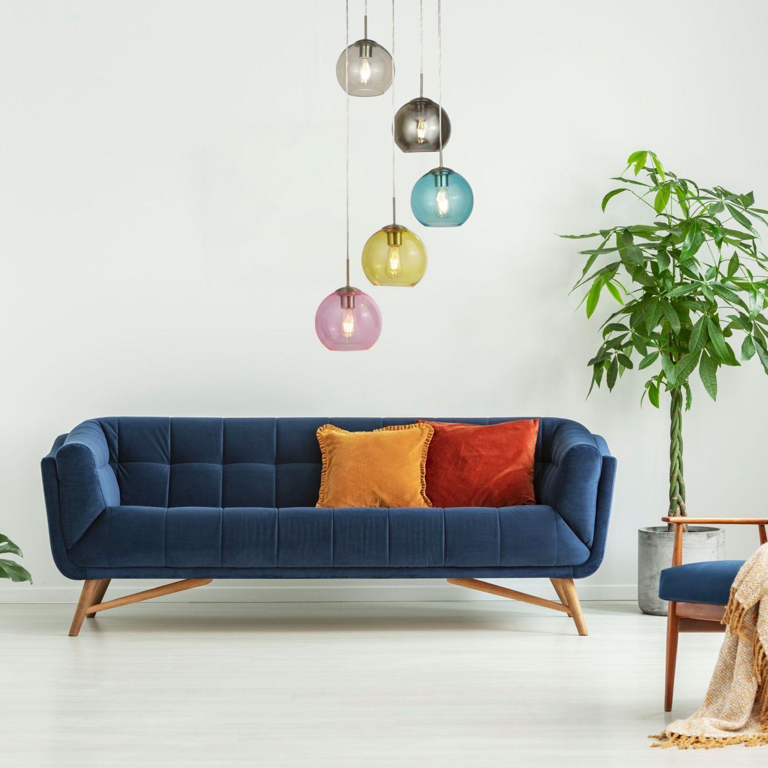 Couch, Mobiliar, Pflanze, Dekoration für Zuhause, Kissen