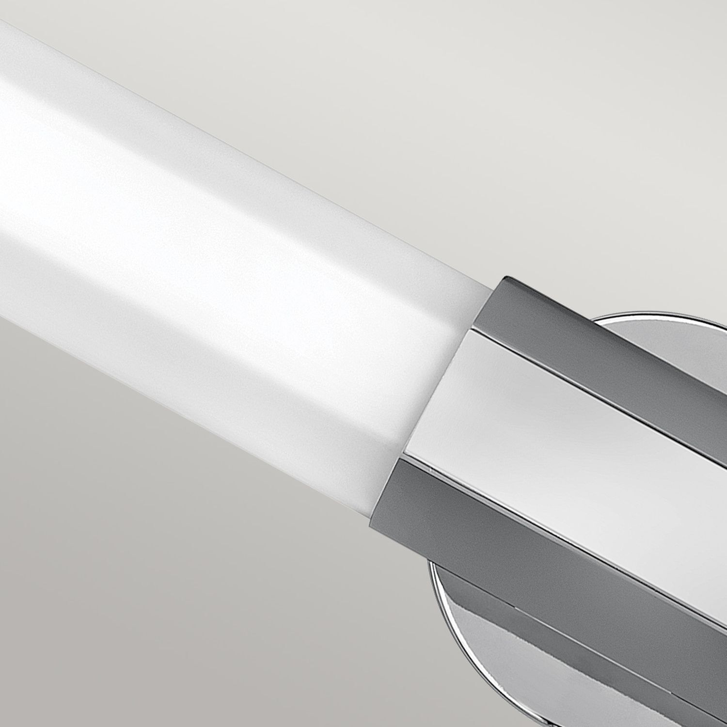 LED Badezimmerleuchte Wand Chrom Weiß IP44 65,9 cm Griff