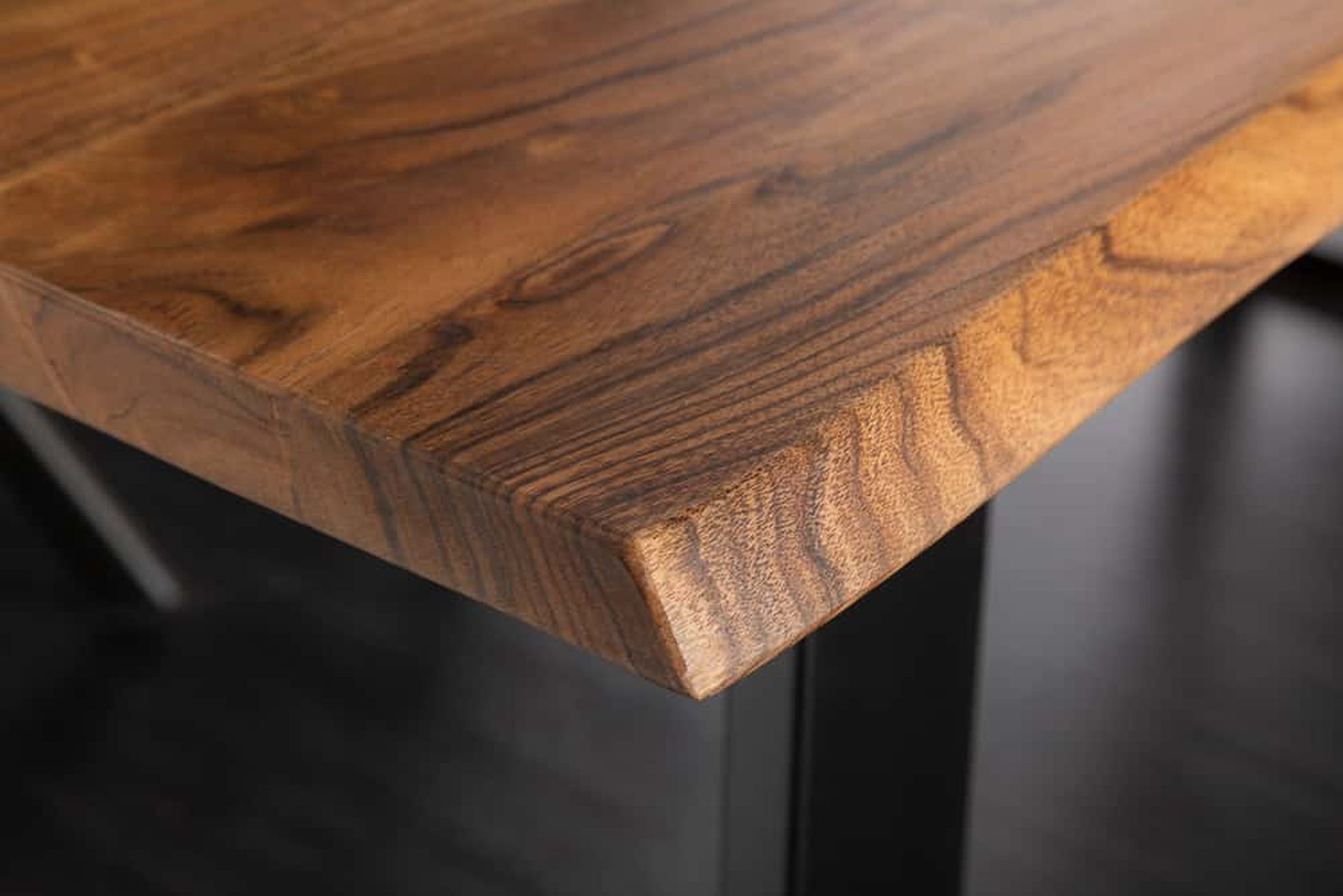 Table de salle à manger en bois d'acacia et métal avec arête d'arbre 180 x 90 cm