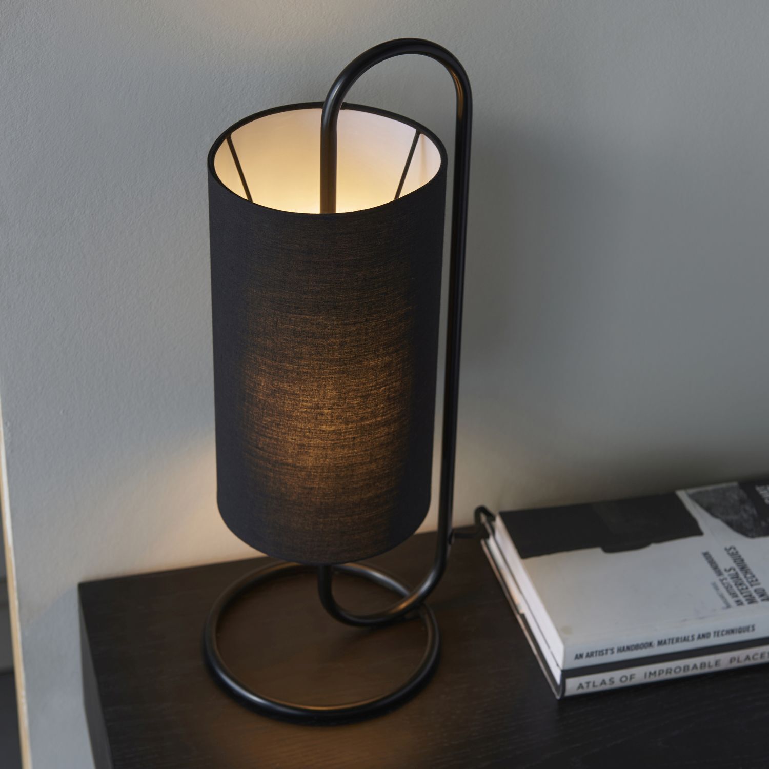 Tischlampe Schwarz 50 cm hoch Stoff Metall Modern E27