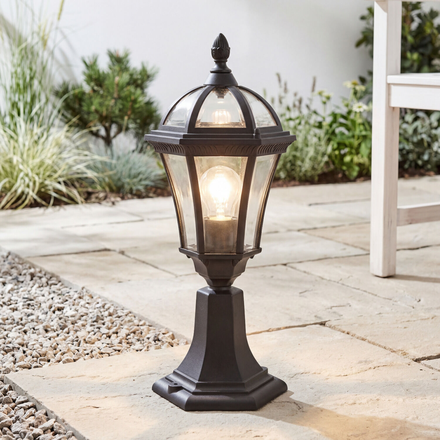 aussen-stehleuchte-wegeleuchte-gwen-1-flammig-schwarz-rustikal-vintage-07 Gartenlampe, Solarlampe, Straßenlaterne, Laterne, Außenbeleuchtung