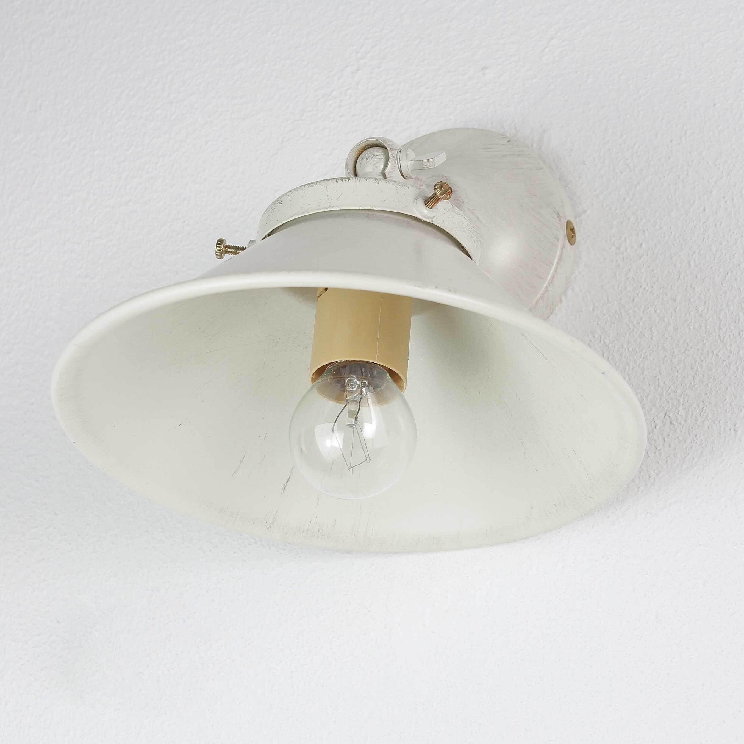 Wandleuchte Weiß Gold Shabby Chic aus Messing Licht