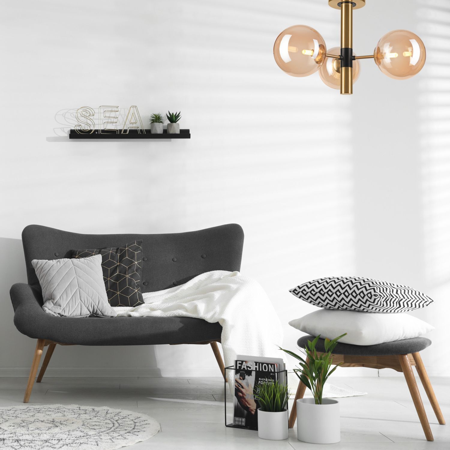 Deckenlampe 3-flammig in Gold Metall Glas G9 L:36 cm Kissen, Dekoration für Zuhause, Pflanze, Innenarchitektur, Lampe