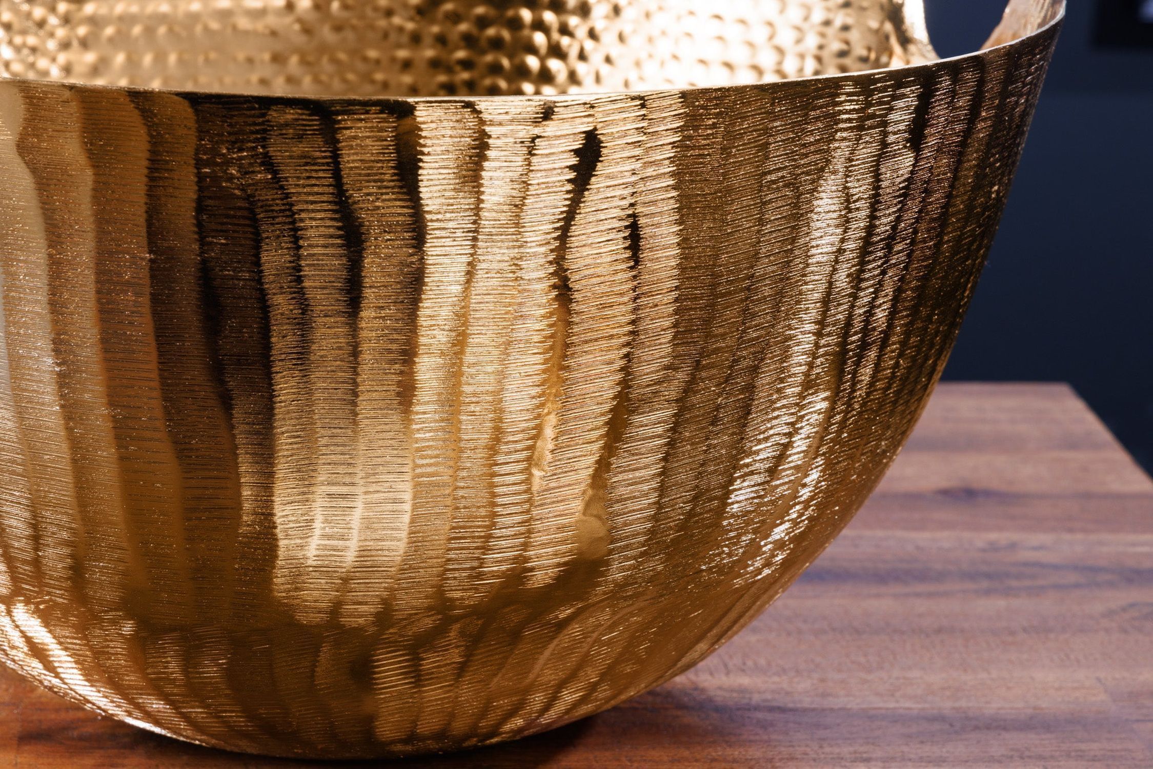 Coupe décorative ronde Ø 25 cm martelé en or fait main Gewebt