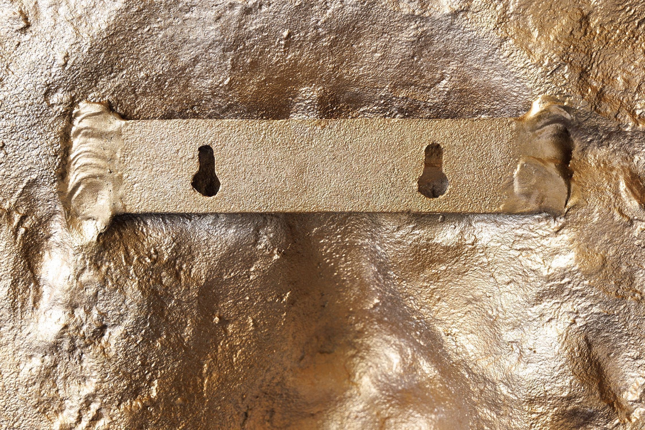 Décoration murale en or Tête de lion H : 58 cm grand travail manuel métal Décoration murale en or Tête de lion H : 58 cm grand travail manuel métal