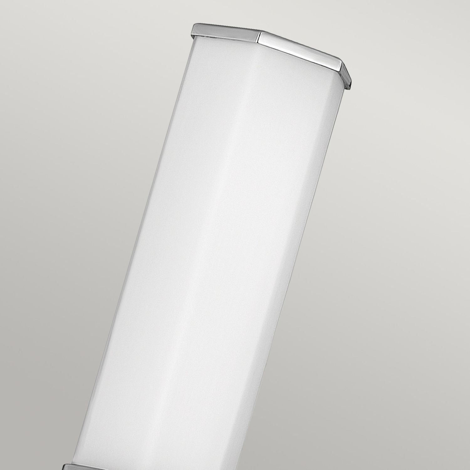 Applique LED salle de bain IP44 35,6 cm de haut Abat-jour en verre
