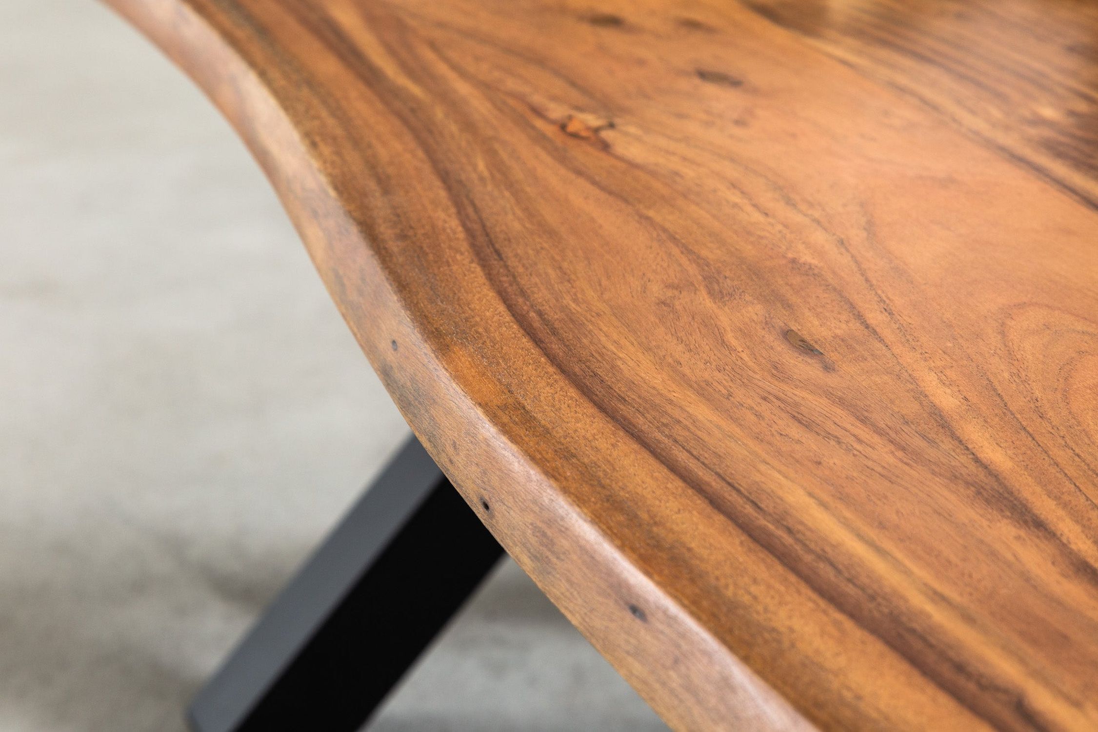 Table basse 120 x 60 cm bord d'arbre x -pieds Industrial Hartholz, Holz, Gebeiztes Holz, Innenarchitektur, Tabelle