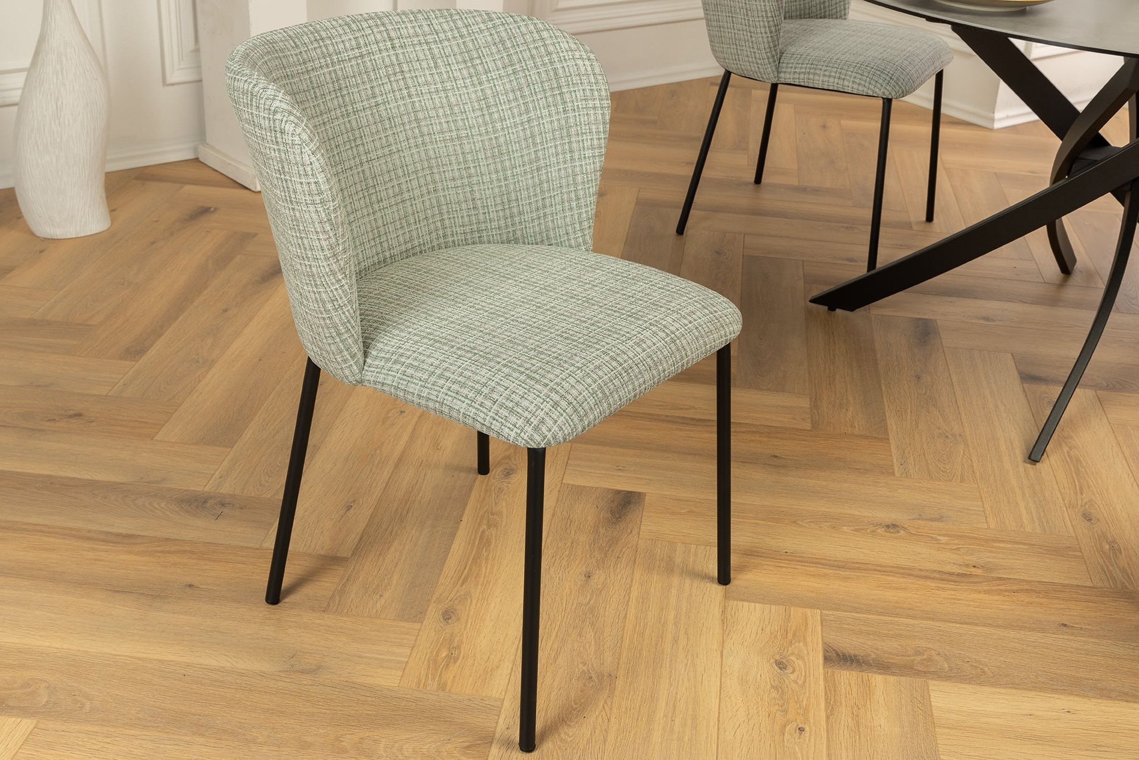 Chaise de salle à manger Bouclé en vert rose à carreaux sans accoudoirs Moebel, Stuhl, Fußboden, Innenarchitektur, Holz