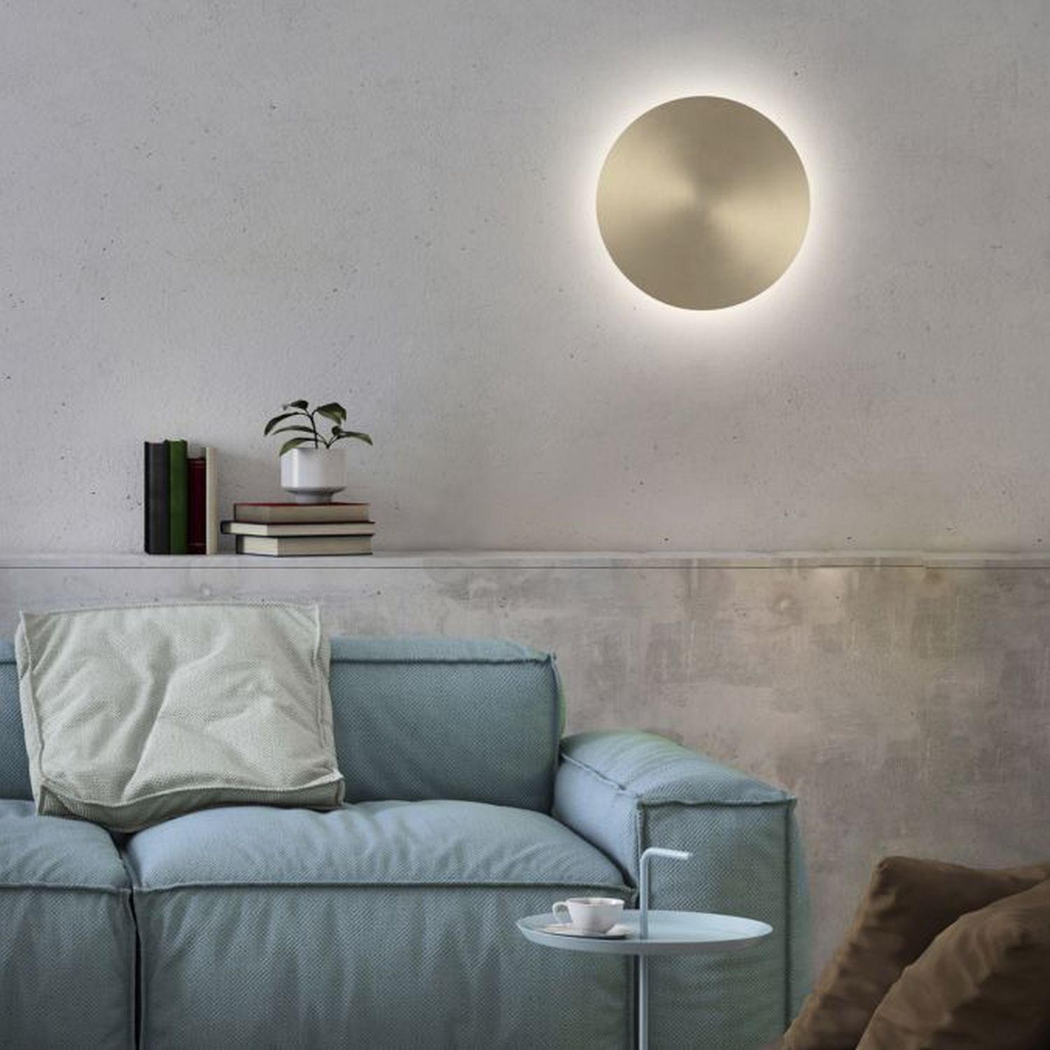 Dimmbare LED Akku Wandlampe Fernbedienung in Messing Couch, Kissen, Dekoration für Zuhause, Innenarchitektur