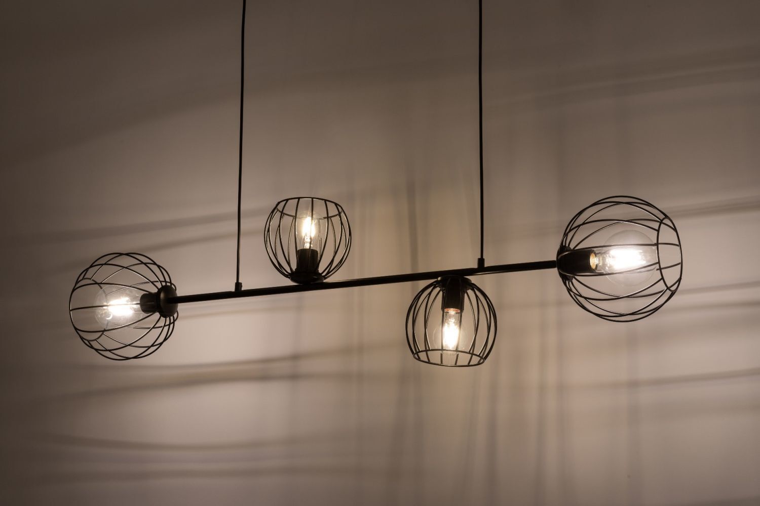 Lampe à suspendre métal E27 noir salle à manger salon