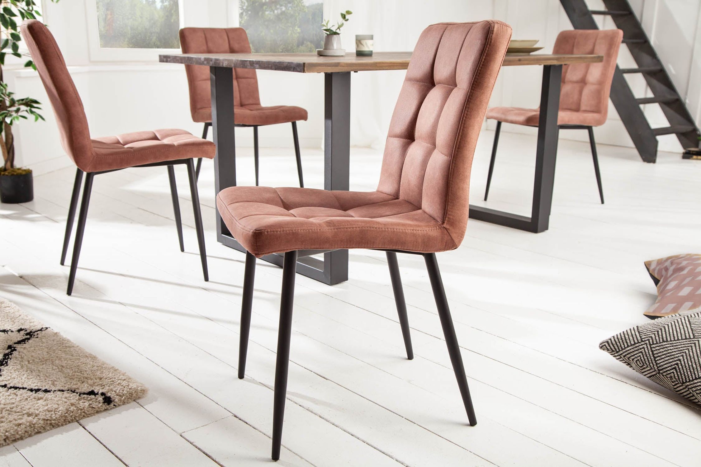 Innenarchitektur, Mobiliar, Stuhl, Esstisch, Tisch