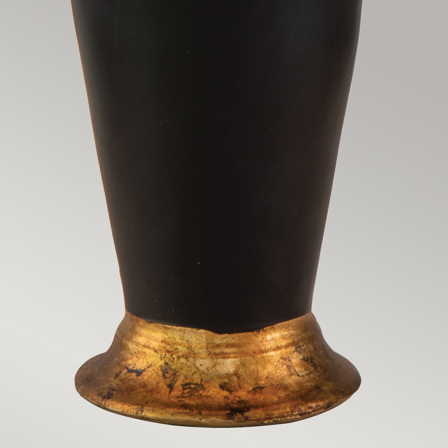 Nachttischleuchte Metall Stoff 63,5 cm hoch Schwarz Weiß Gold