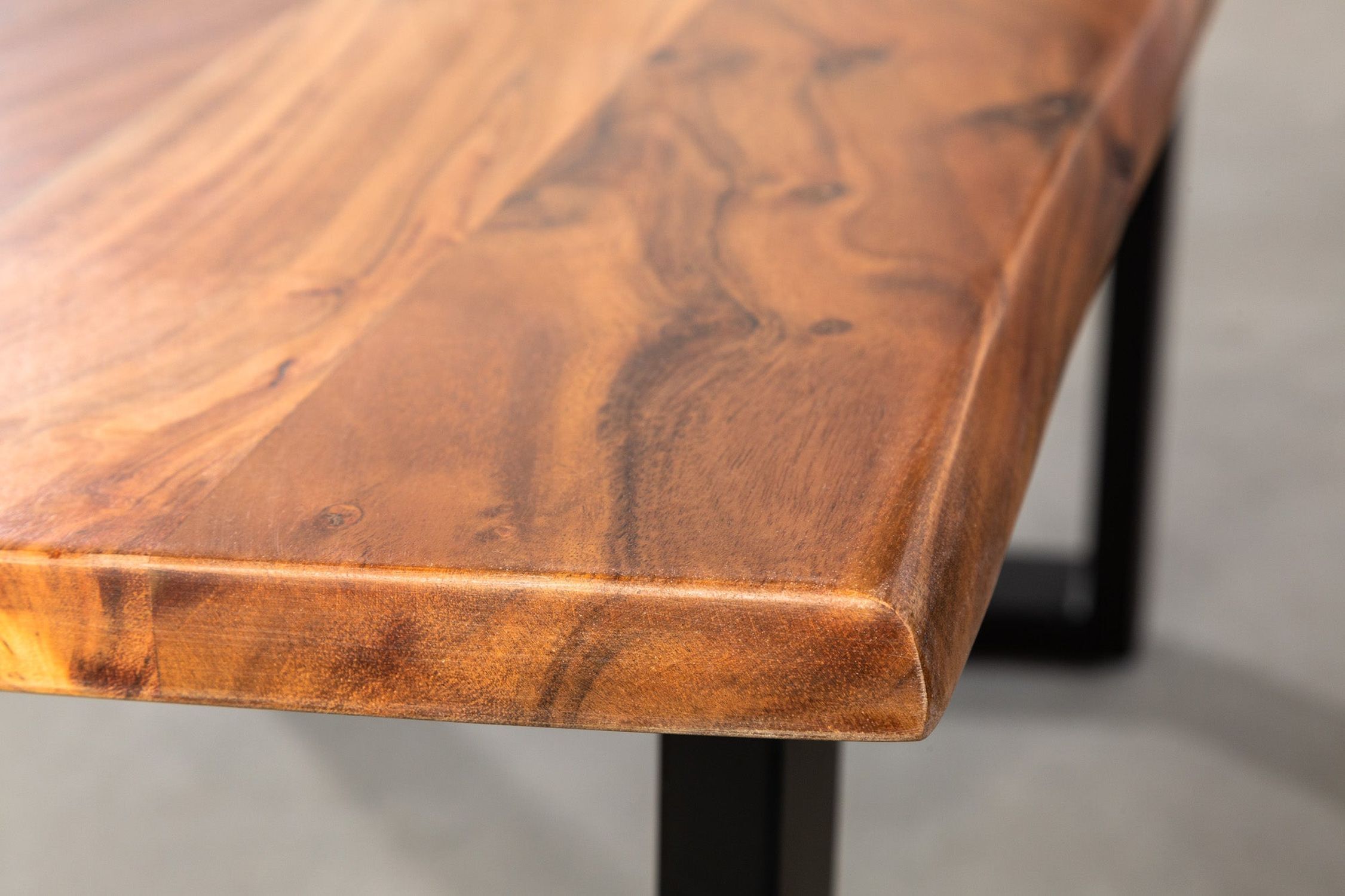 Hartholz, Holz, Gebeiztes Holz, Tabelle, Tischplatte