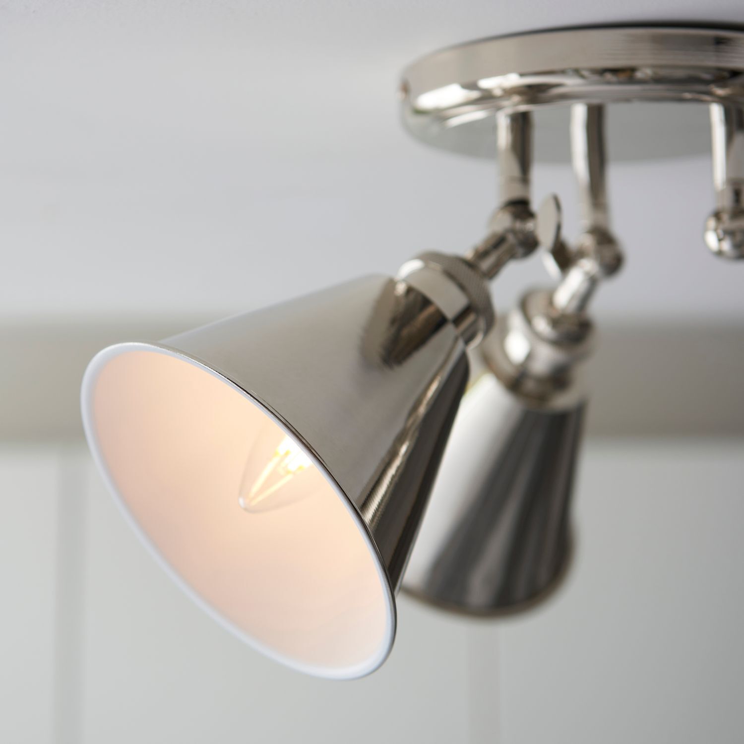 Beleuchtung, Lampe