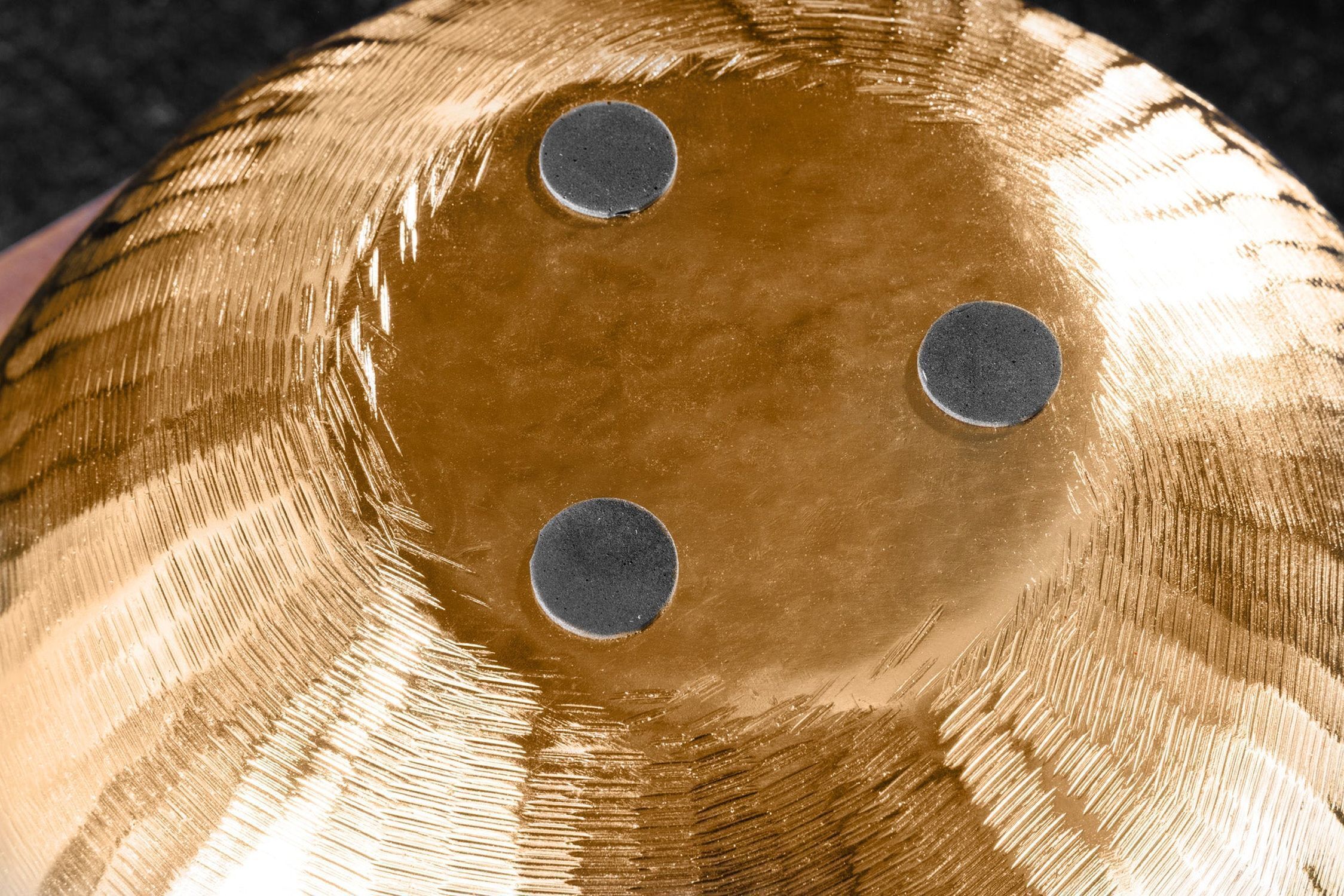 Coupe décorative ronde Ø 25 cm martelé en or fait main Sphäre, Eishockey-Puck, Eisbahn, Eislaufen, Sport