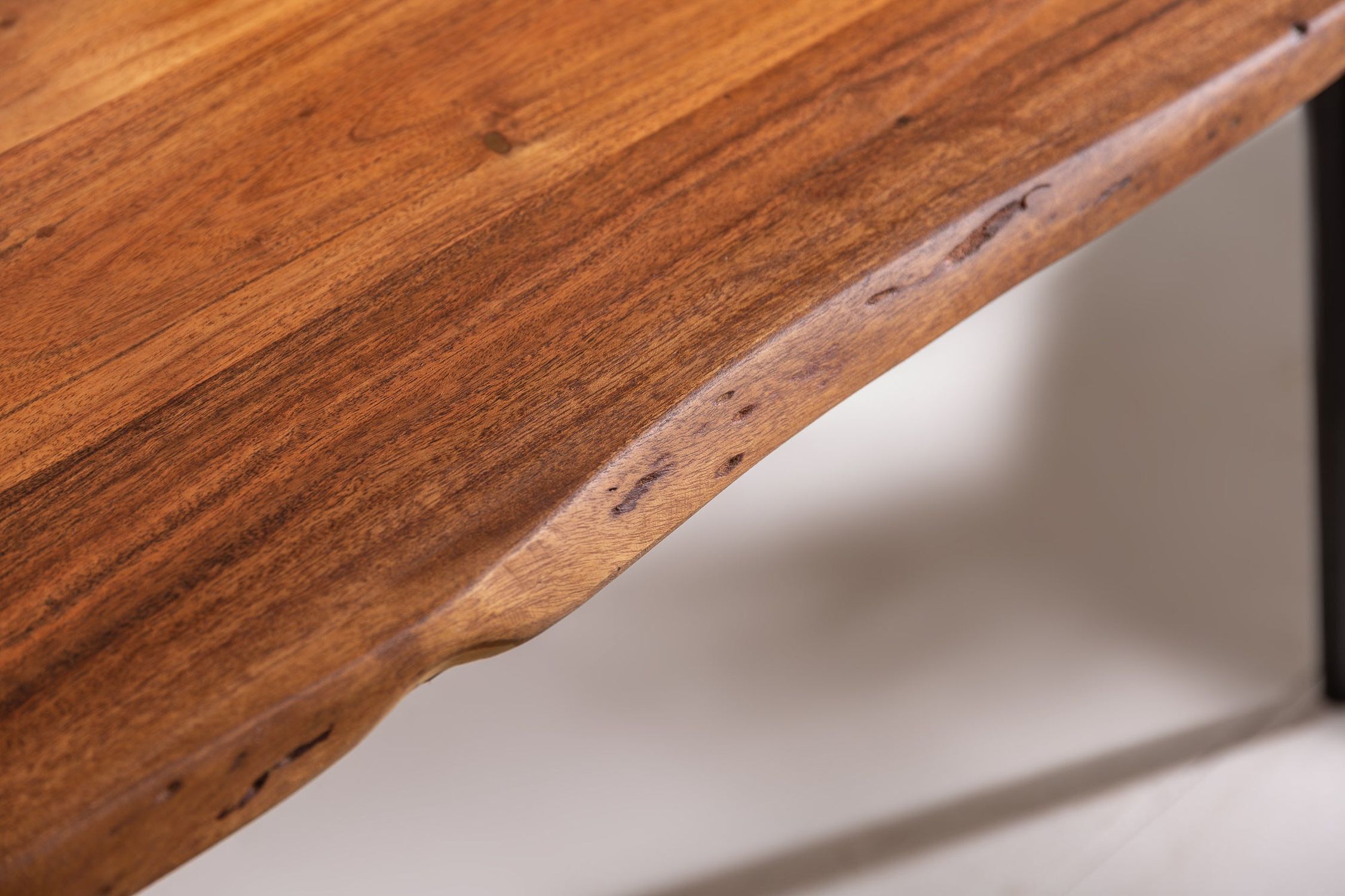 Hartholz, Holz, Innenarchitektur, Gebeiztes Holz, Mace Club