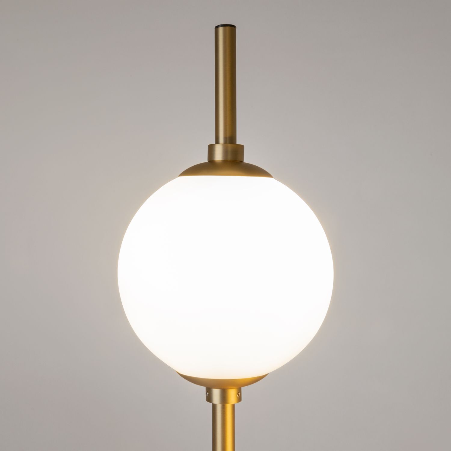 LED Stehleuchte Metall Glas 150 cm hoch in Messing Weiß Lampe, Lampenschirm