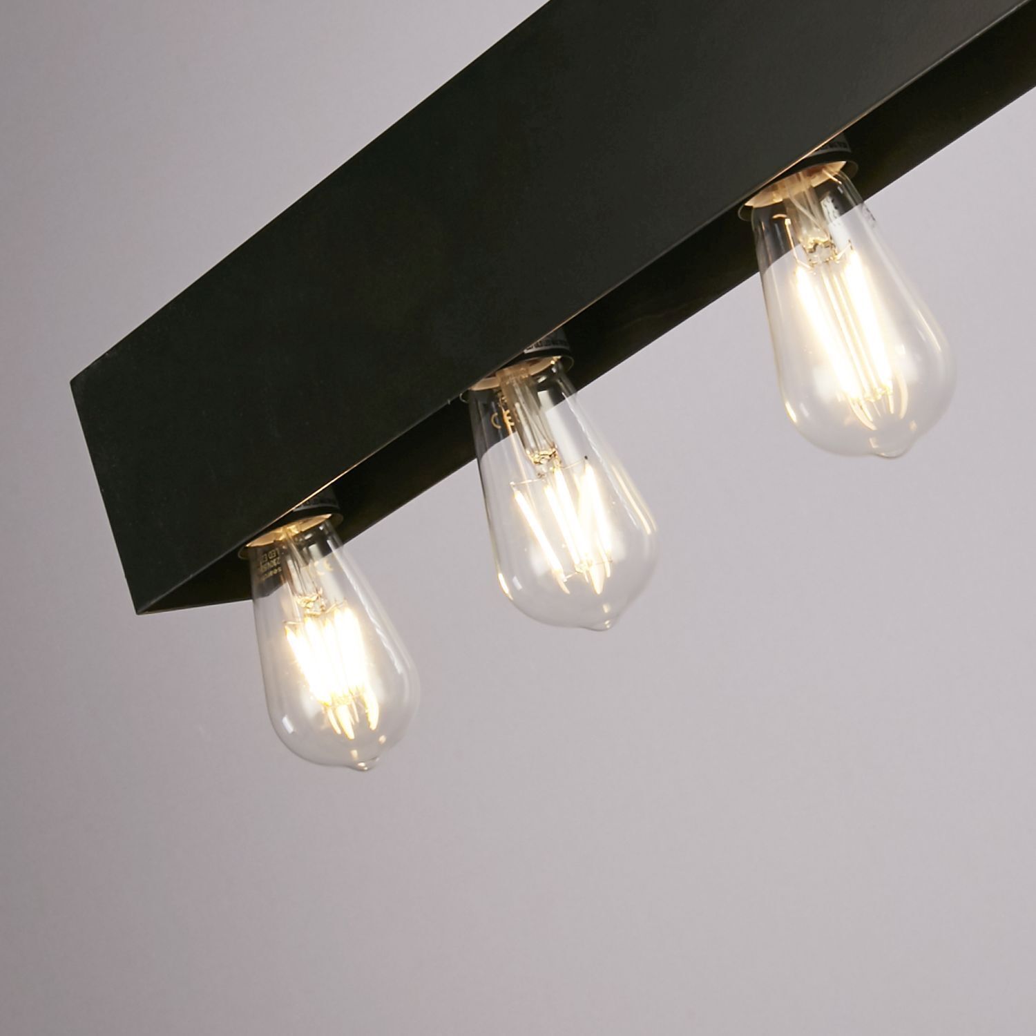 Suspension noire métal E27 8-flmg 80 cm de long