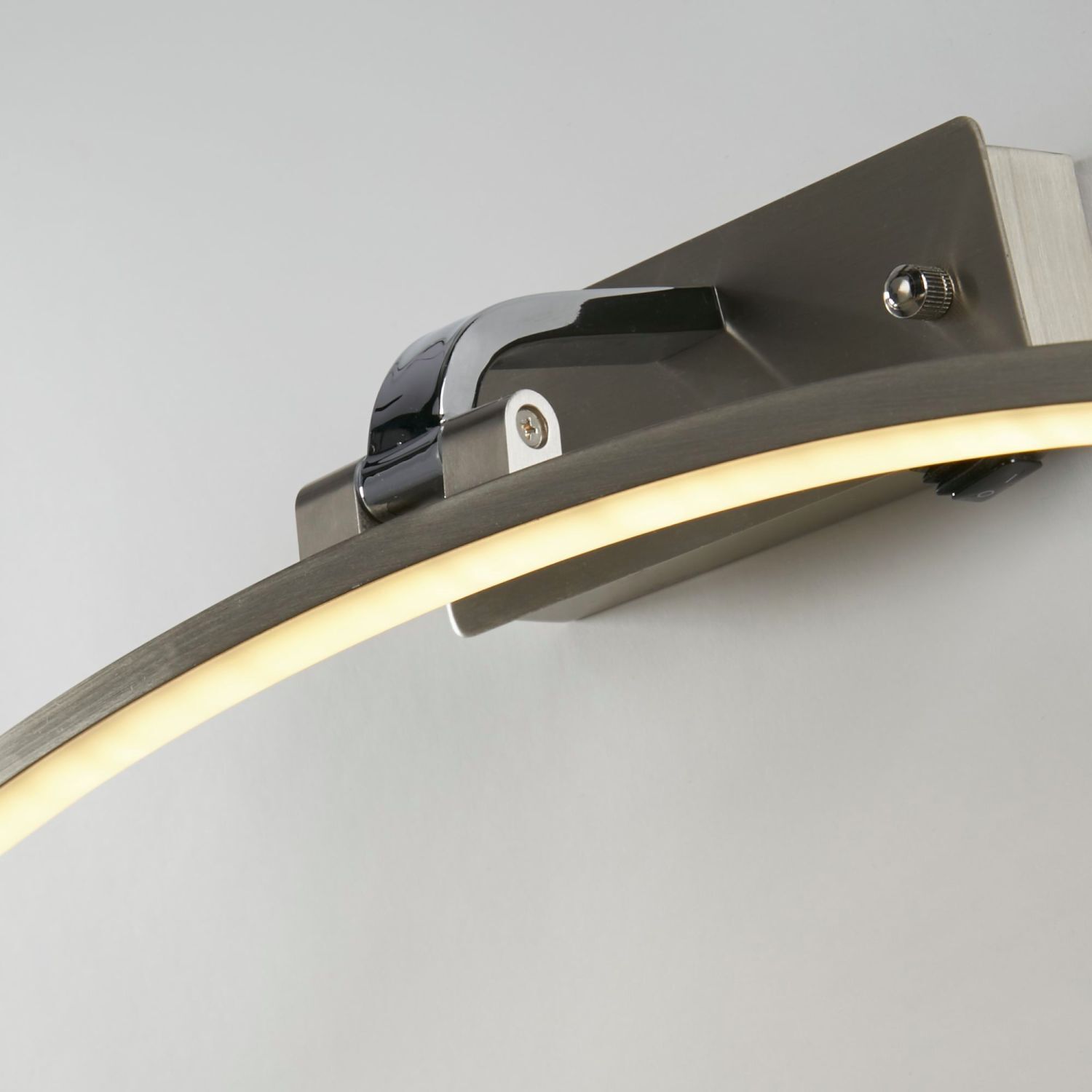 Lampe LED pour tableaux avec interrupteur en argent 3000 K 404 lm