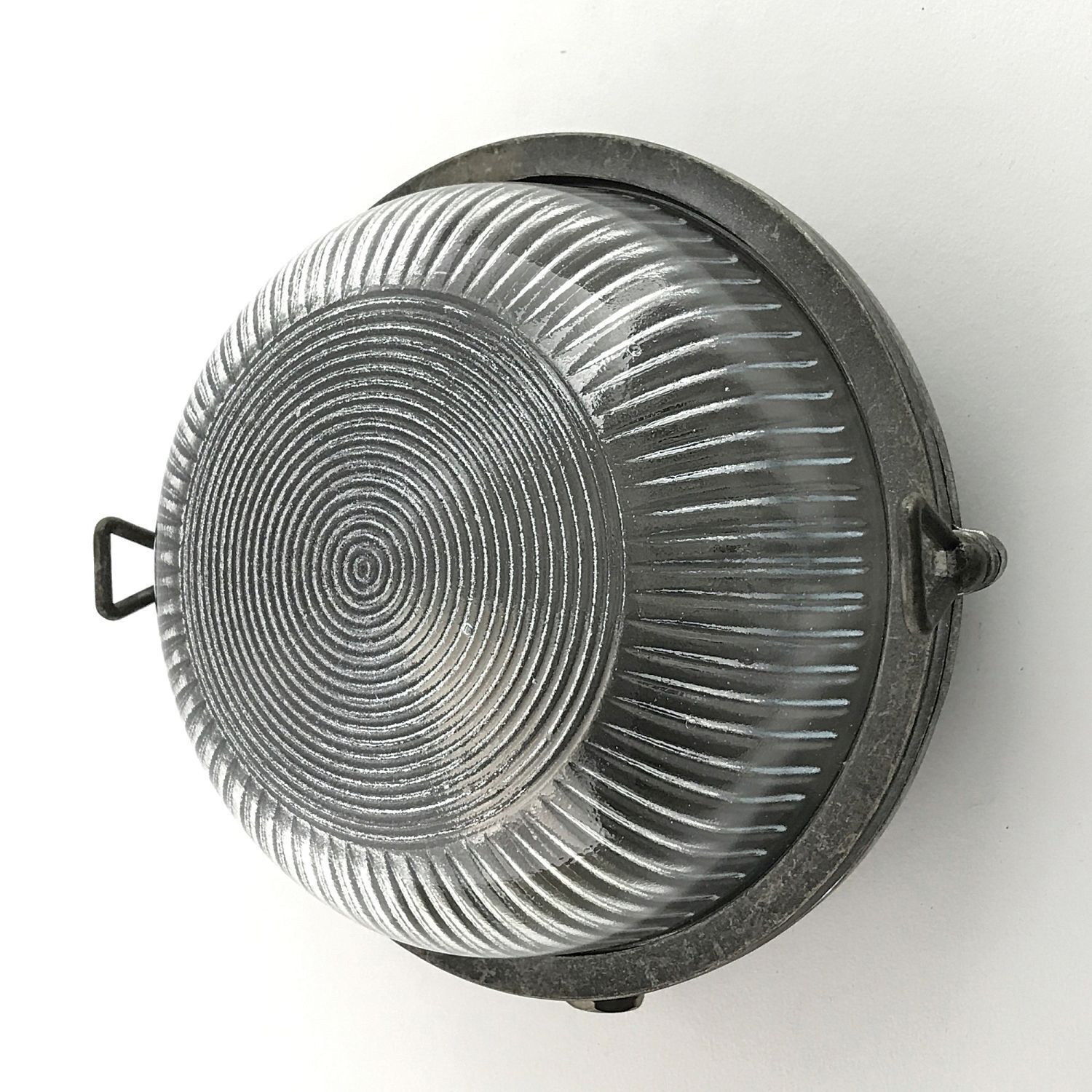 Kellerlampe Echt-Messing Glas E27 IP64 Ø 17,5 cm rund Kellerlampe Echt-Messing Glas E27 IP64 Ø 17,5 cm rund