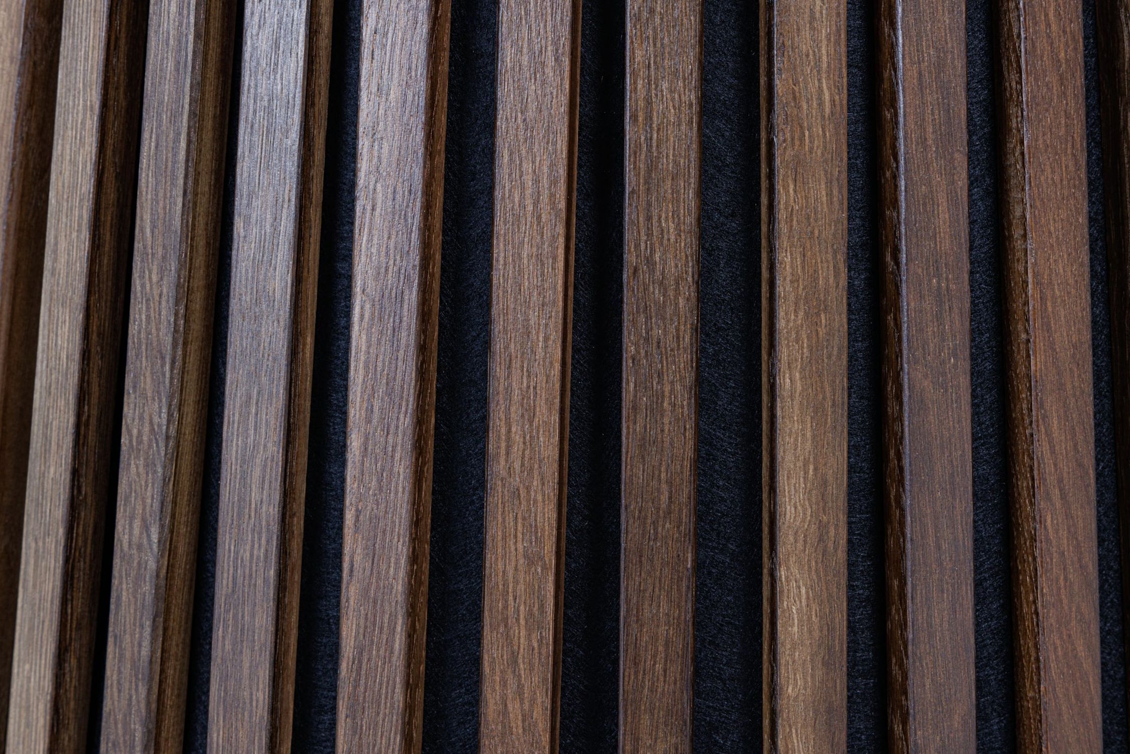 Esstisch Dunkelbraun rund Ø 140 cm Säulenfuß Japandi Holz, Hartholz, Drinnen, Innenarchitektur, Gebeiztes Holz