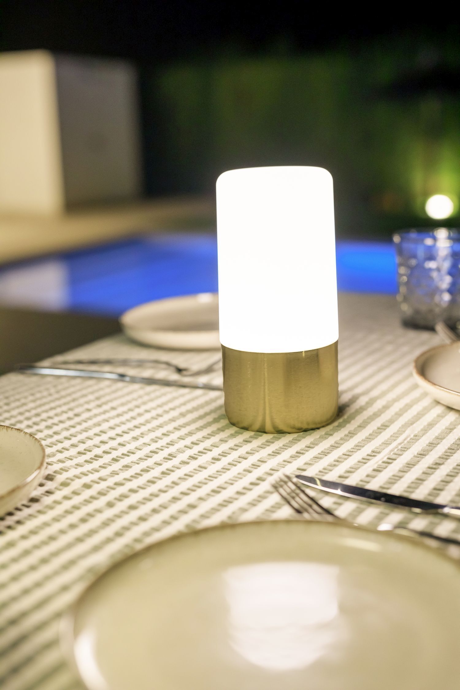 Tabelle, Tischplatte, Lampe, Esstisch, Tischdecke