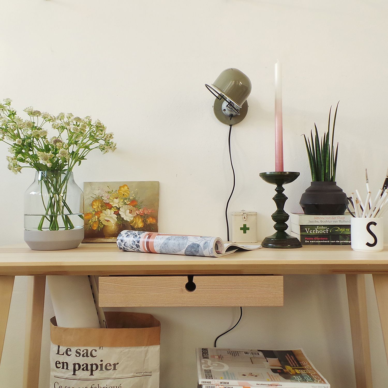 Spot mural mobile avec fiche en vert argent P:29 cm