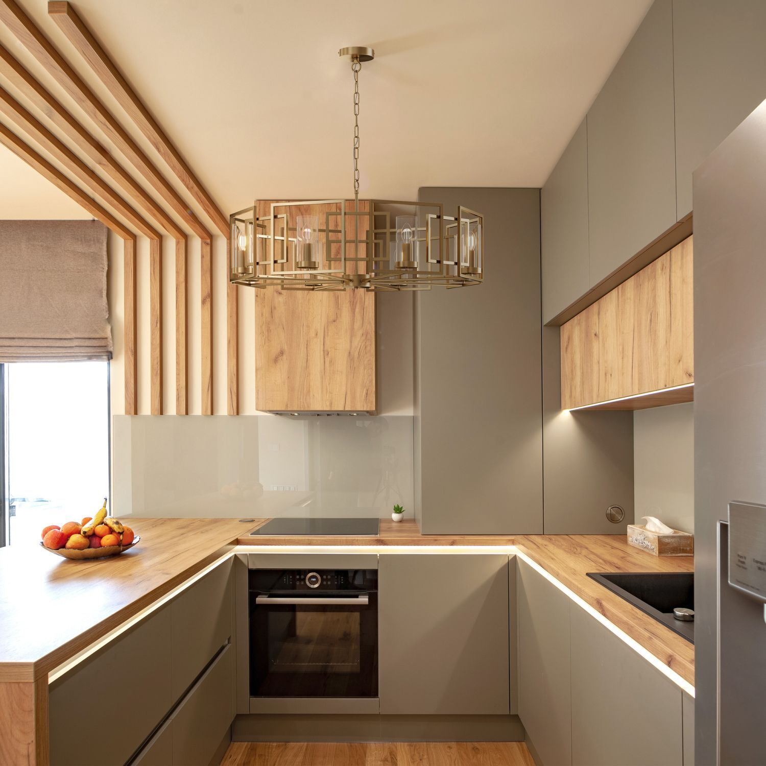 Kronleuchter Metall Glas D: 87,5 cm rund in Gold E14 Kronleuchter Metall Glas D: 87,5 cm rund in Gold E14