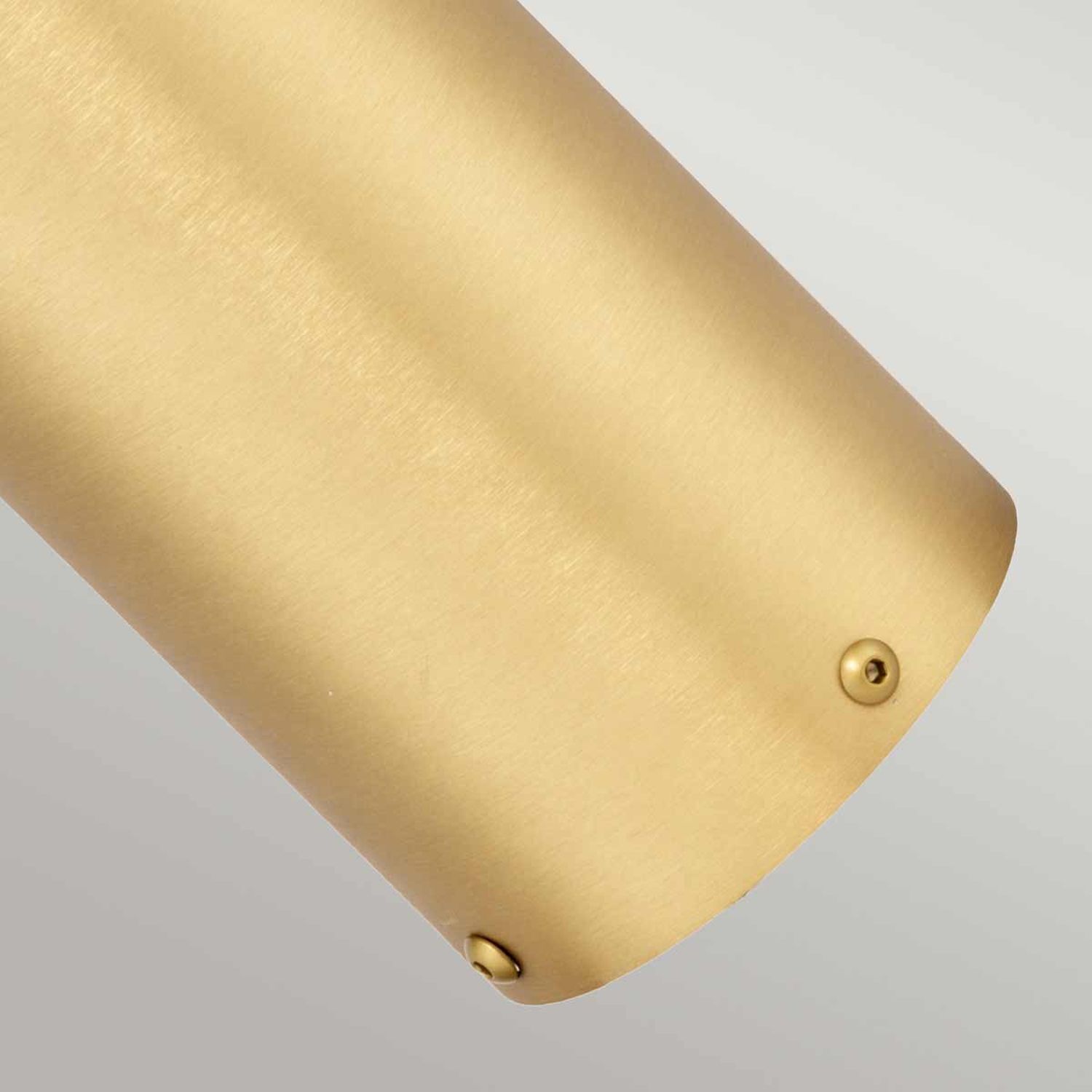 silicone arm, prothetische haut, goldene farbe, implantate magneten, medizinisches gerät