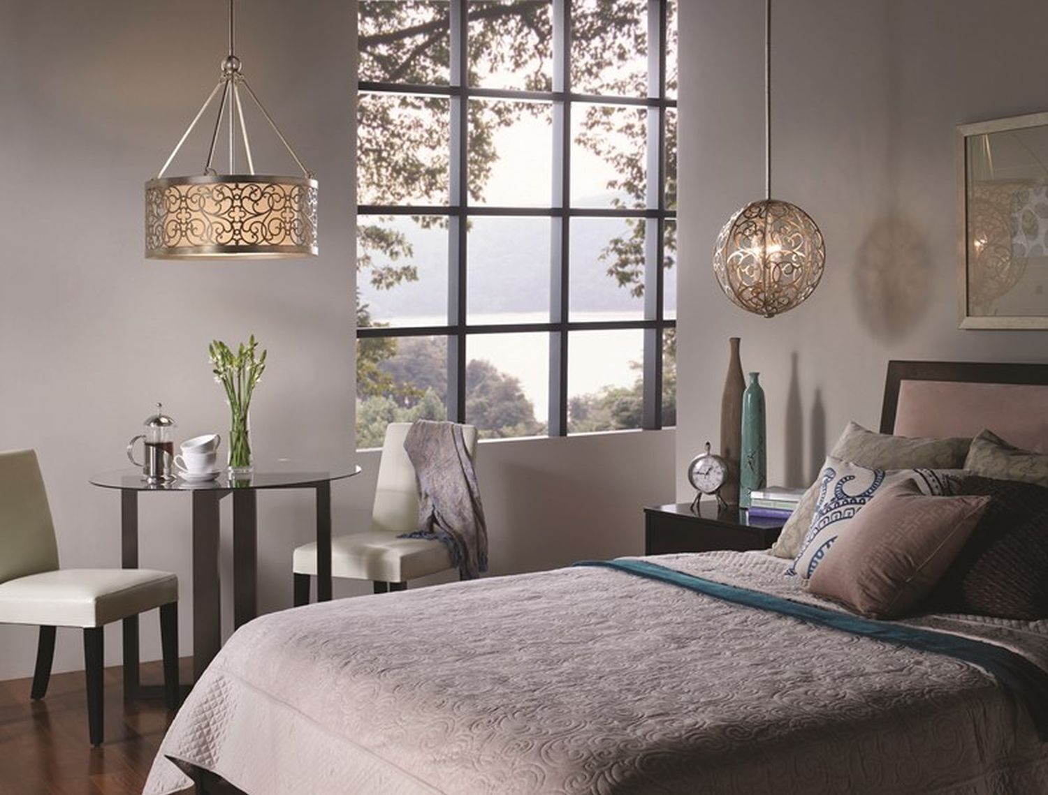 Dekoration für Zuhause, Innenarchitektur, Mobiliar, Kronleuchter, Stuhl