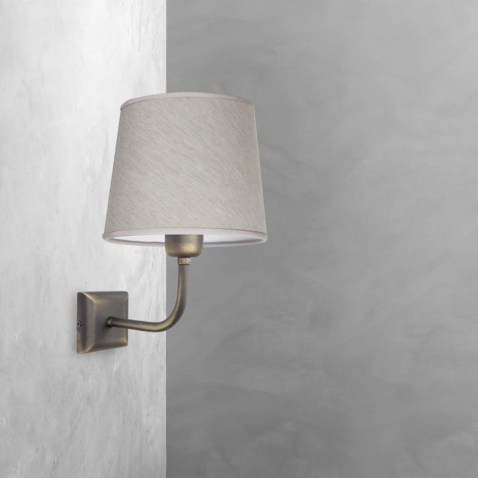Wandleuchte E27 in Bronze matt Beige Stoff Echt-Messing