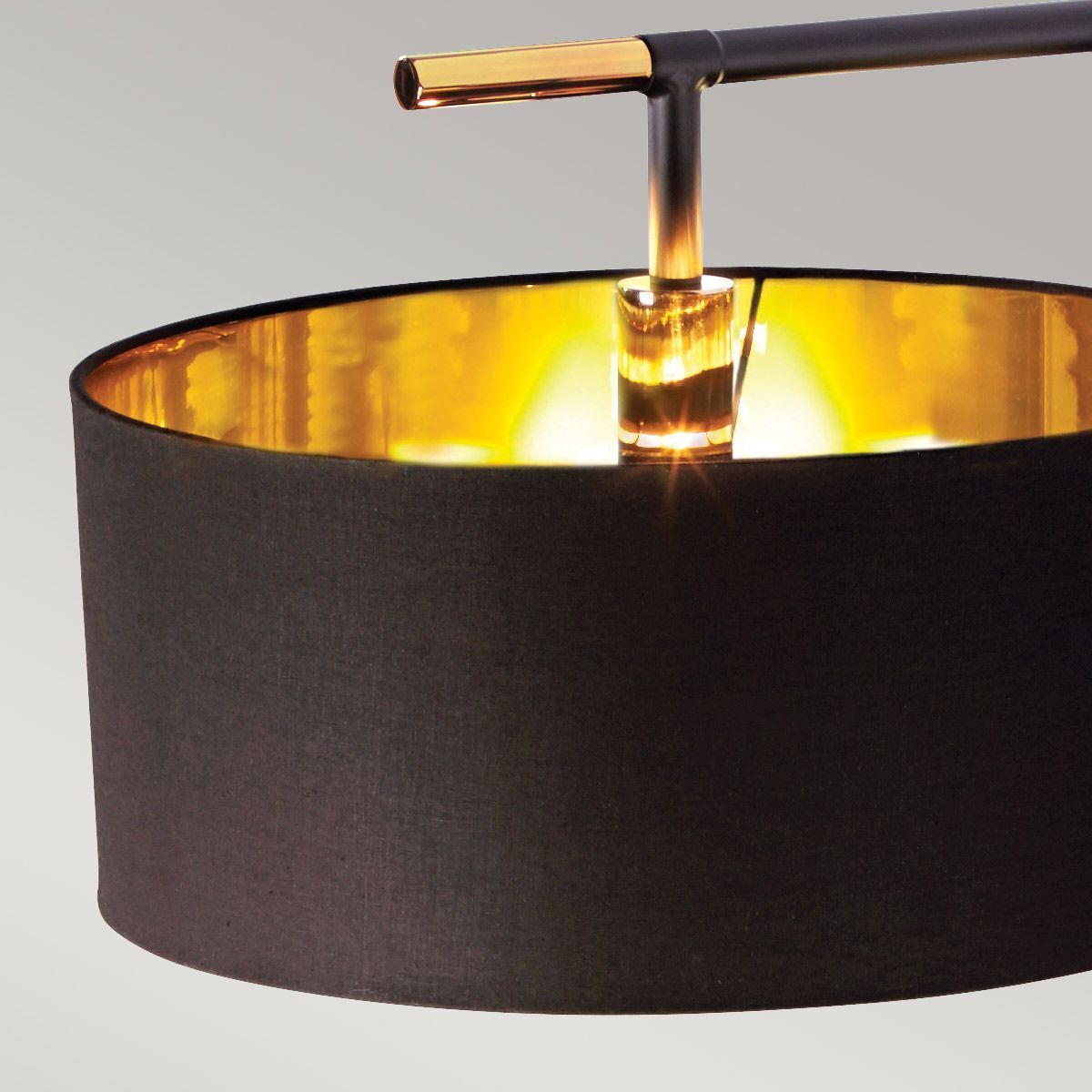 Wandlampe, Schirm, Lampenfassung, goldene Innenfläche, Metallstange