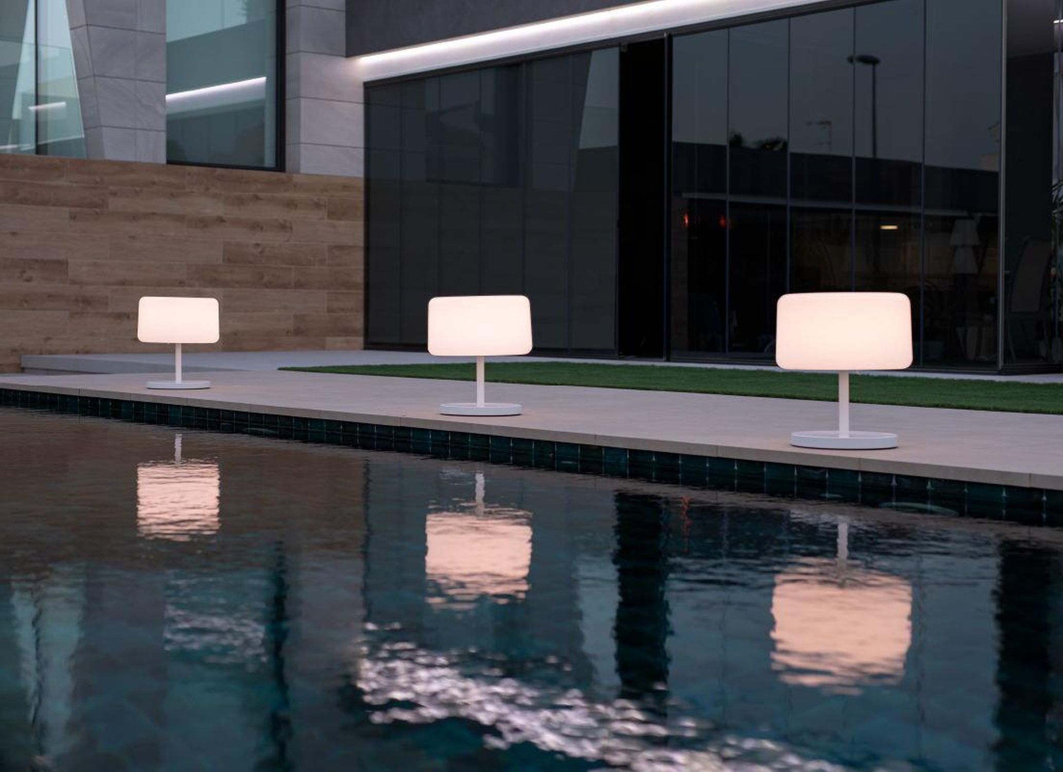 Lampe, Schwimmbad, Wasser