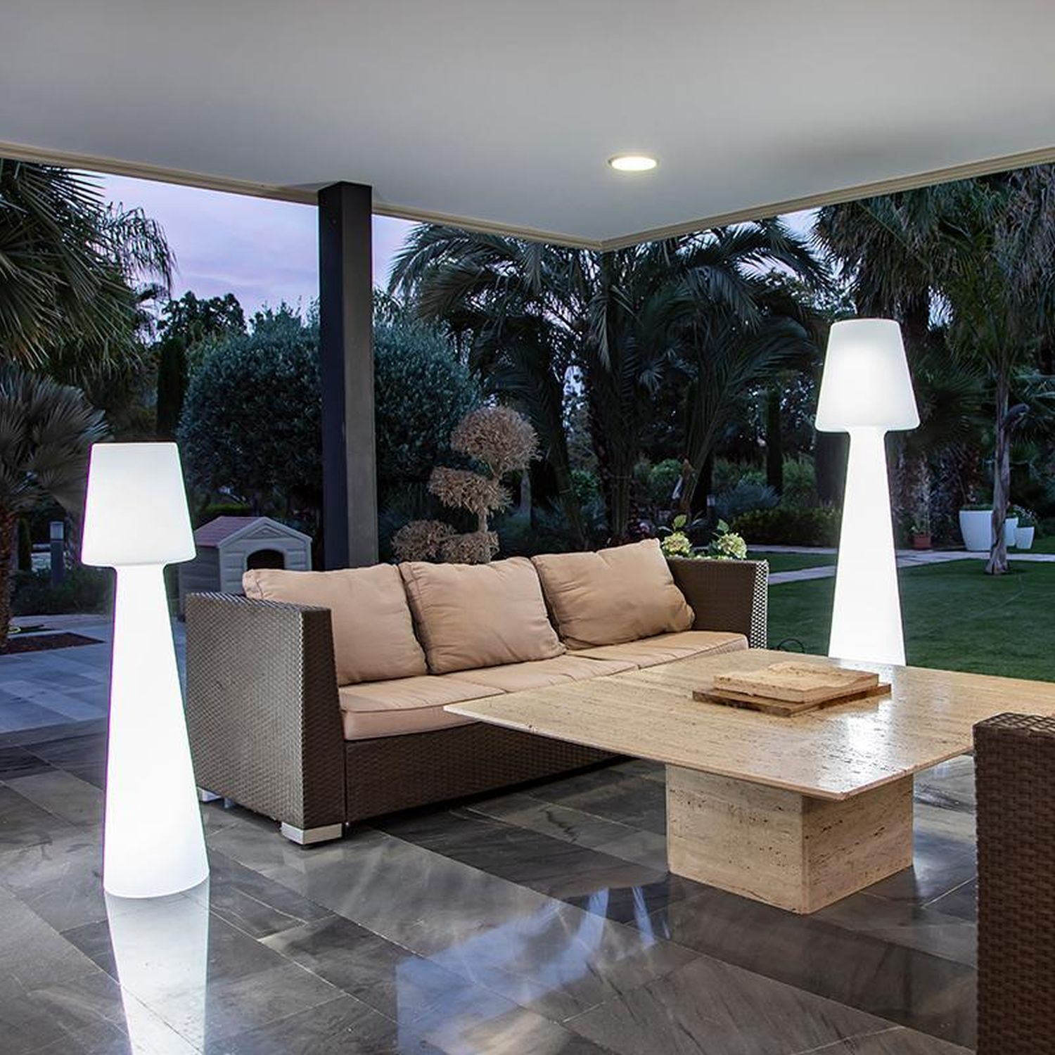 LED Stehlampe außen 110 cm mit Stecker Kabel IP65 6000K Lampe, Mobiliar, Tabelle, Couch, Dekoration für Zuhause