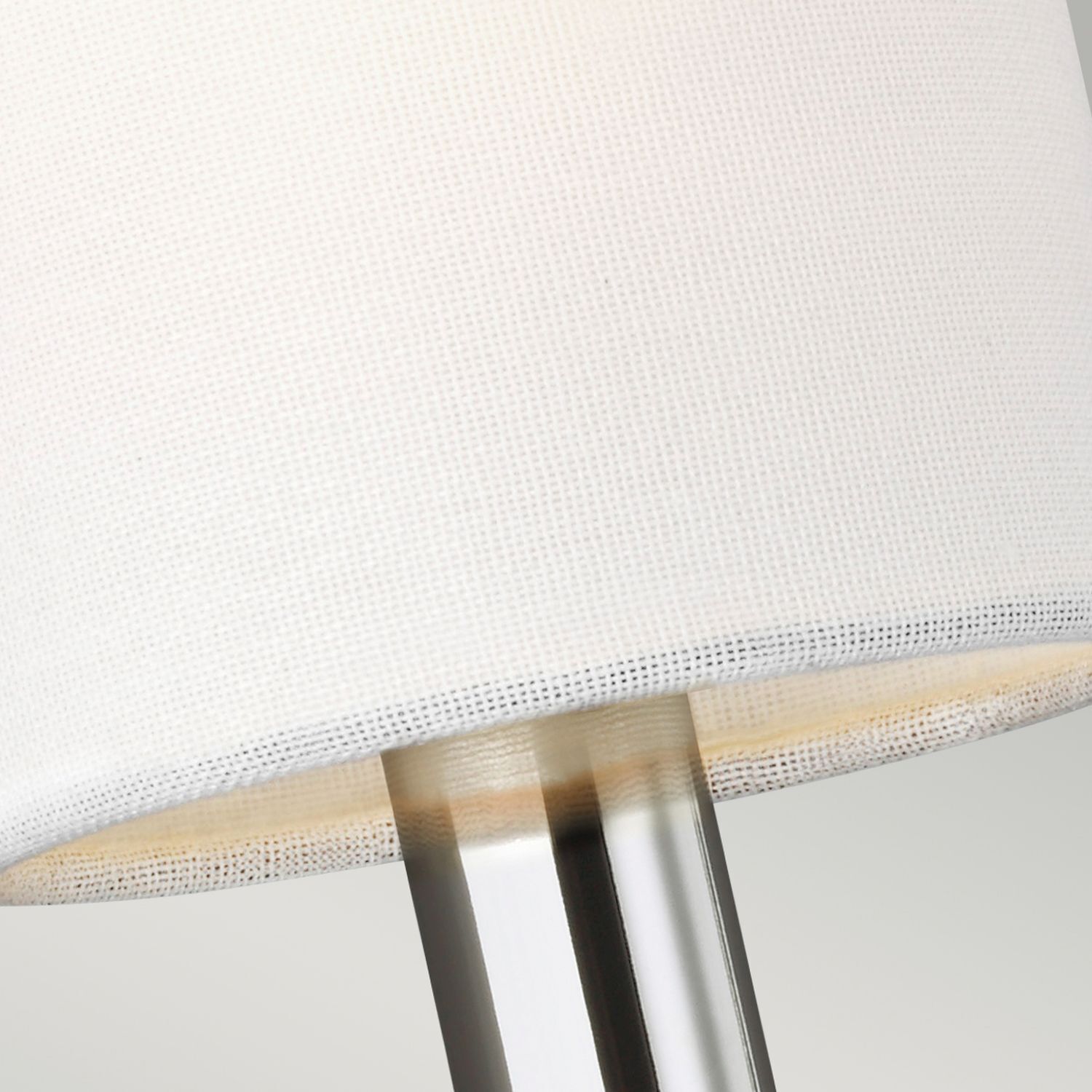Tischlampe, Lampschirm, Metallständer, weiß, Gewebe