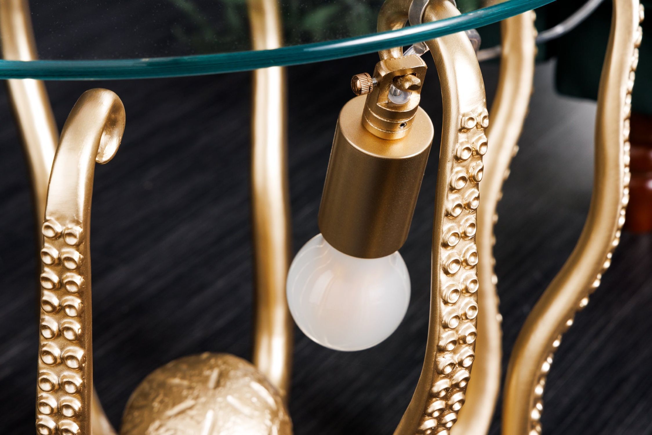 Table d'appoint en verre trempé polyrésine doré 50 x 50 cm Licht