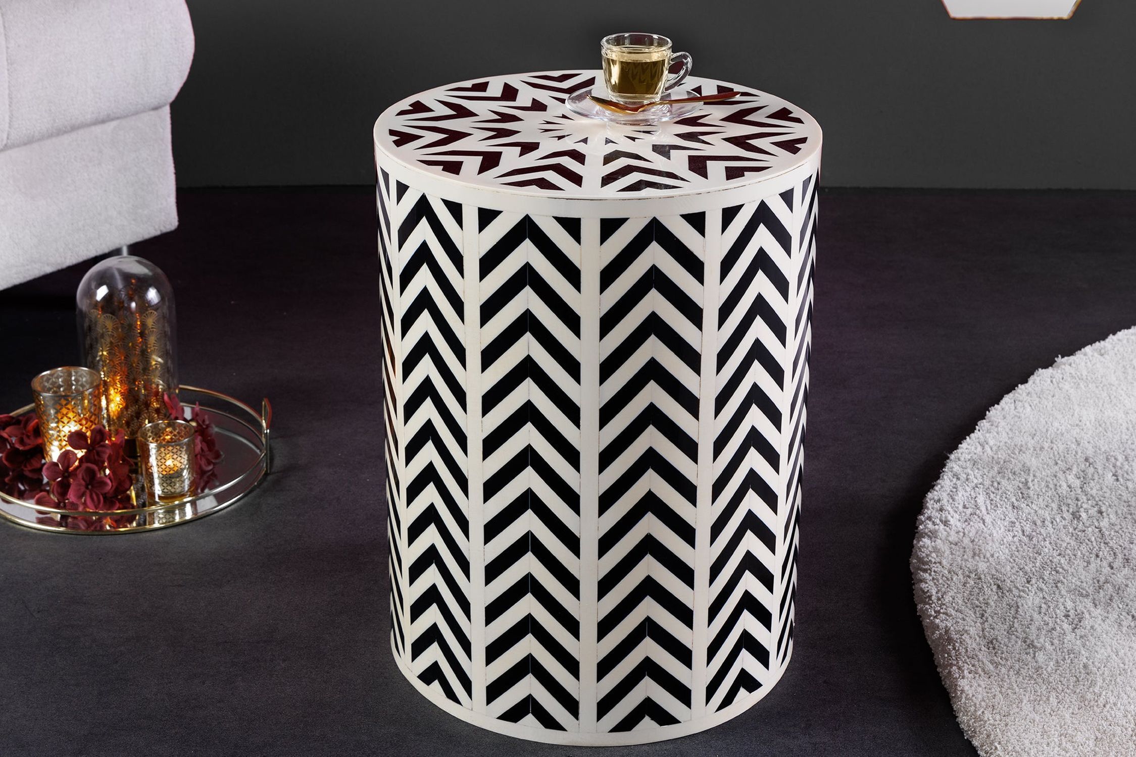 Moebel, Tasse, Tabelle, Lampe