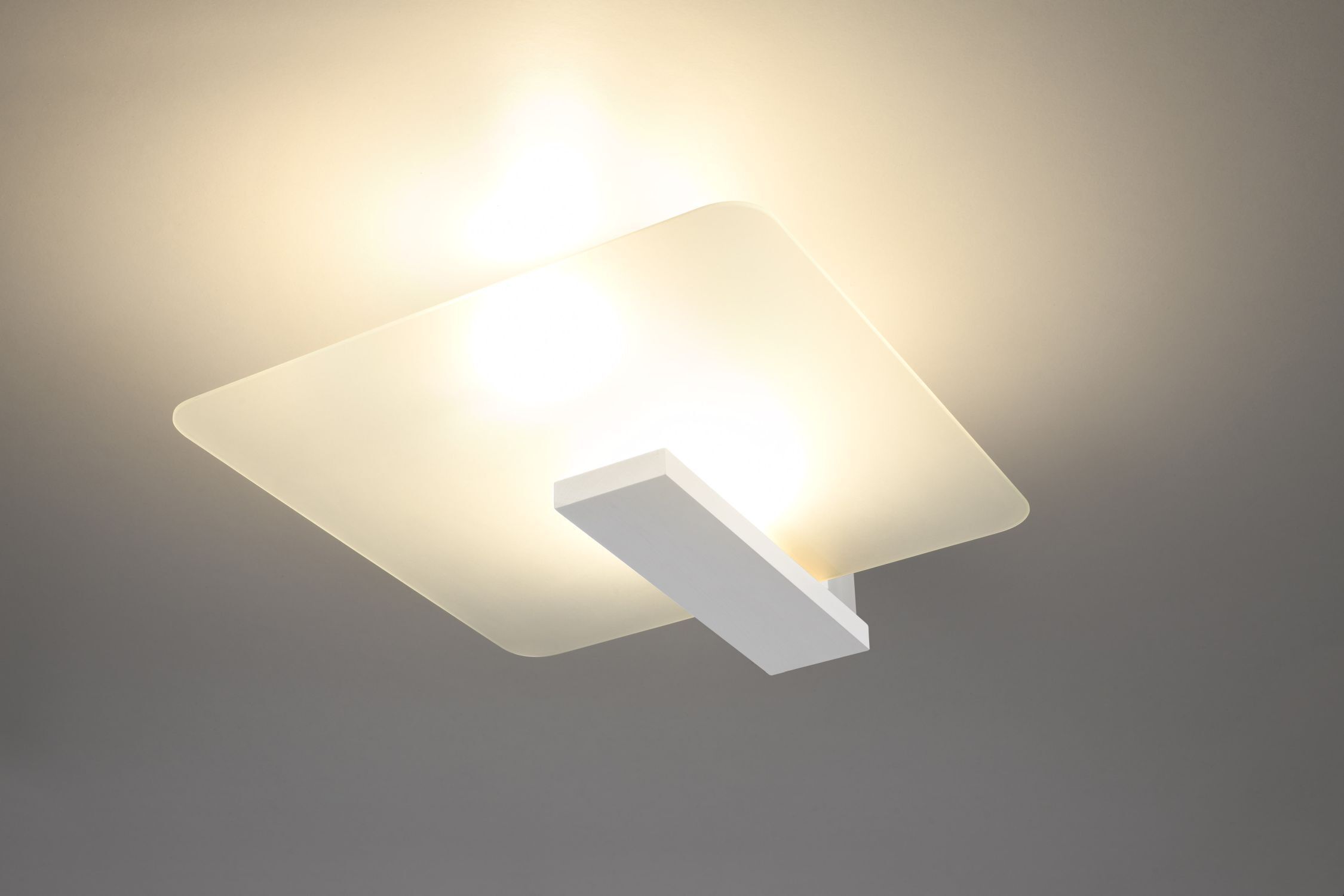 Plafonnier confortable blanc verre bois plat H : 14 cm