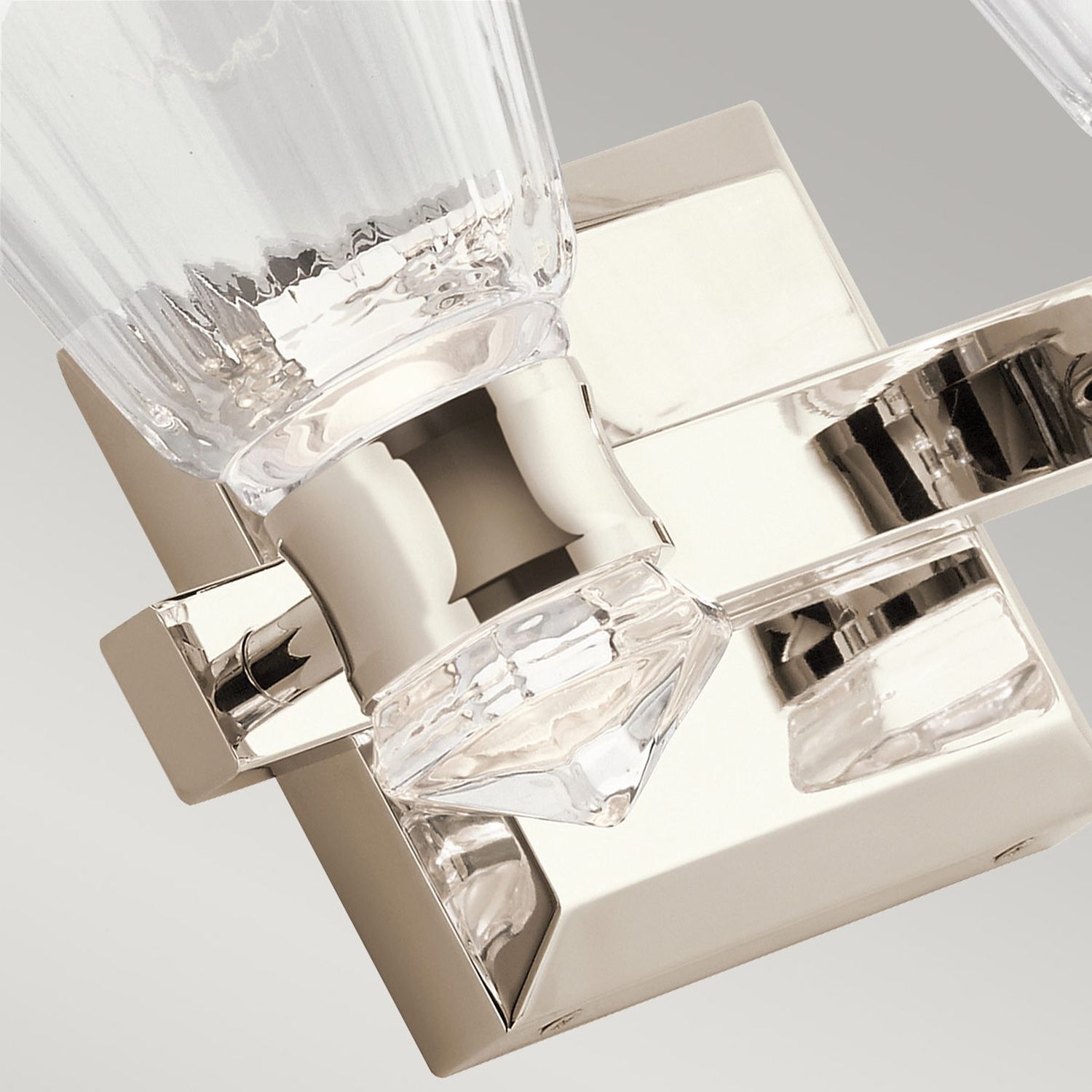 Lampe de salle de bain LED murale IP44 36,8 cm de large verre métal