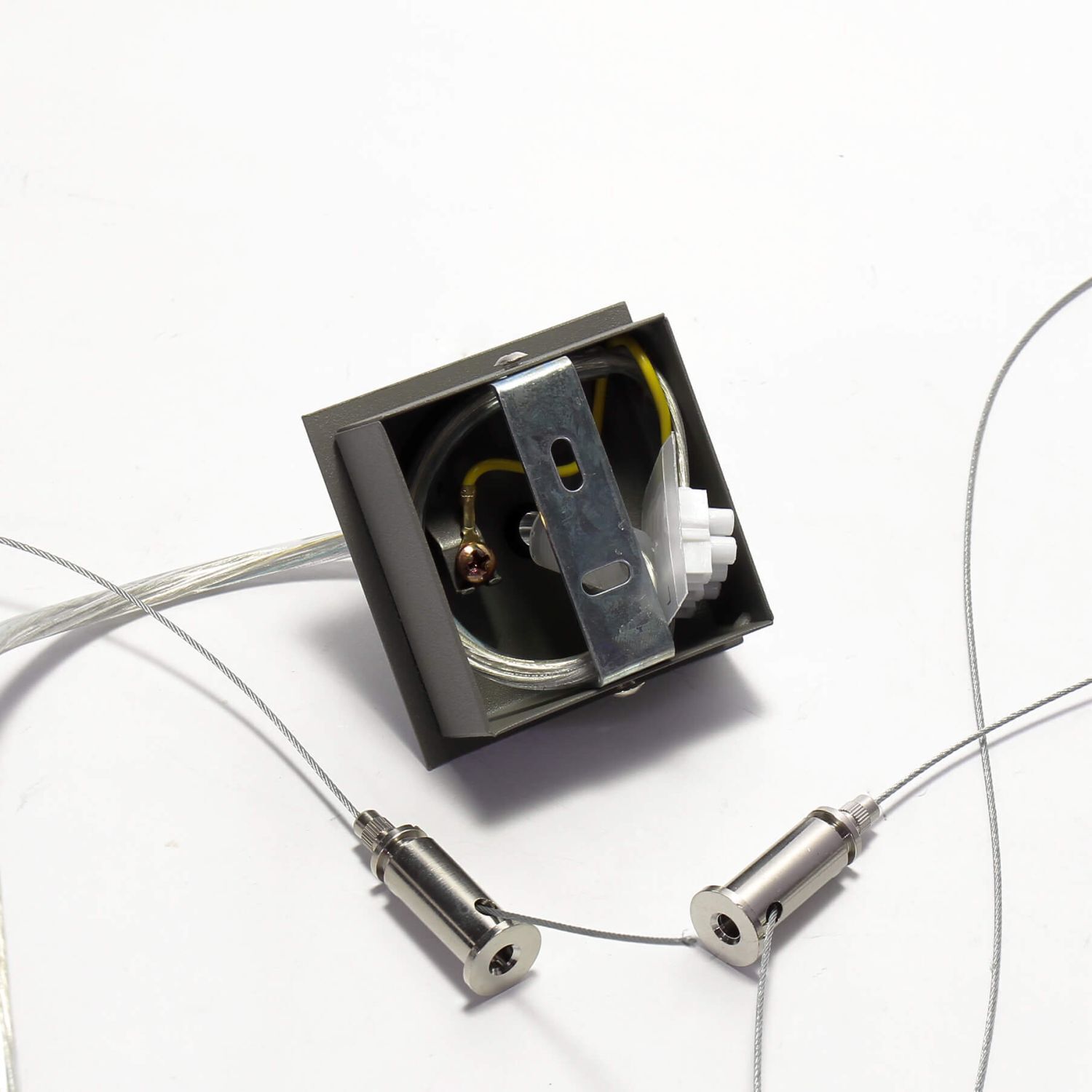 Suspension large en gris Computerausrüstung, Elektronik, Hardware