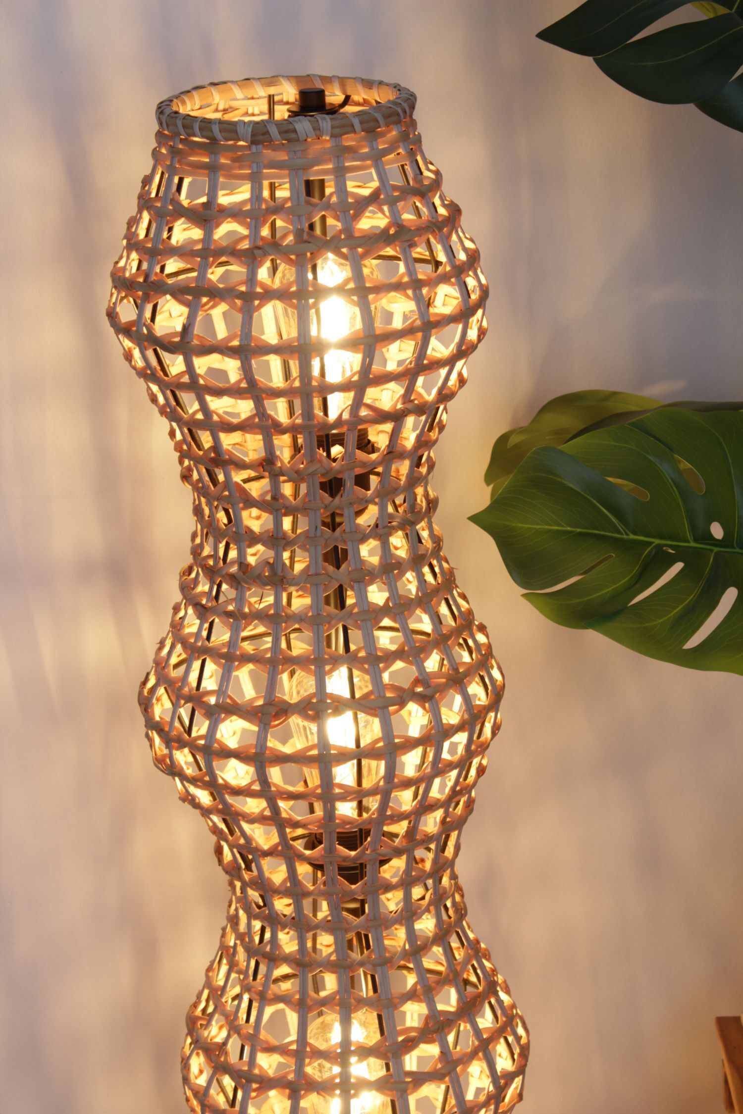 Stehlampe Rattan Natur 111 cm 4-flmg E27 Skandinavisch Lampe, Lampenschirm