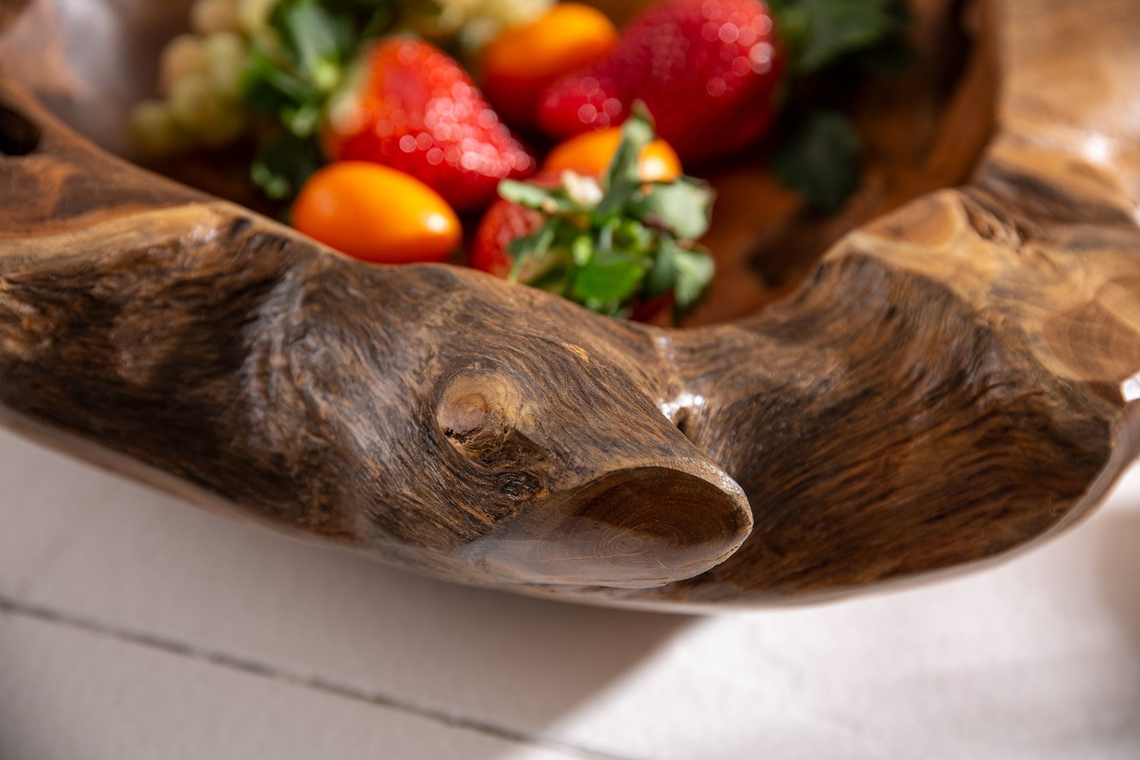 Coupe décorative en teck faite à la main L : 40 cm Pièce unique Essen, Präsentation des Essens, Rauchrohr