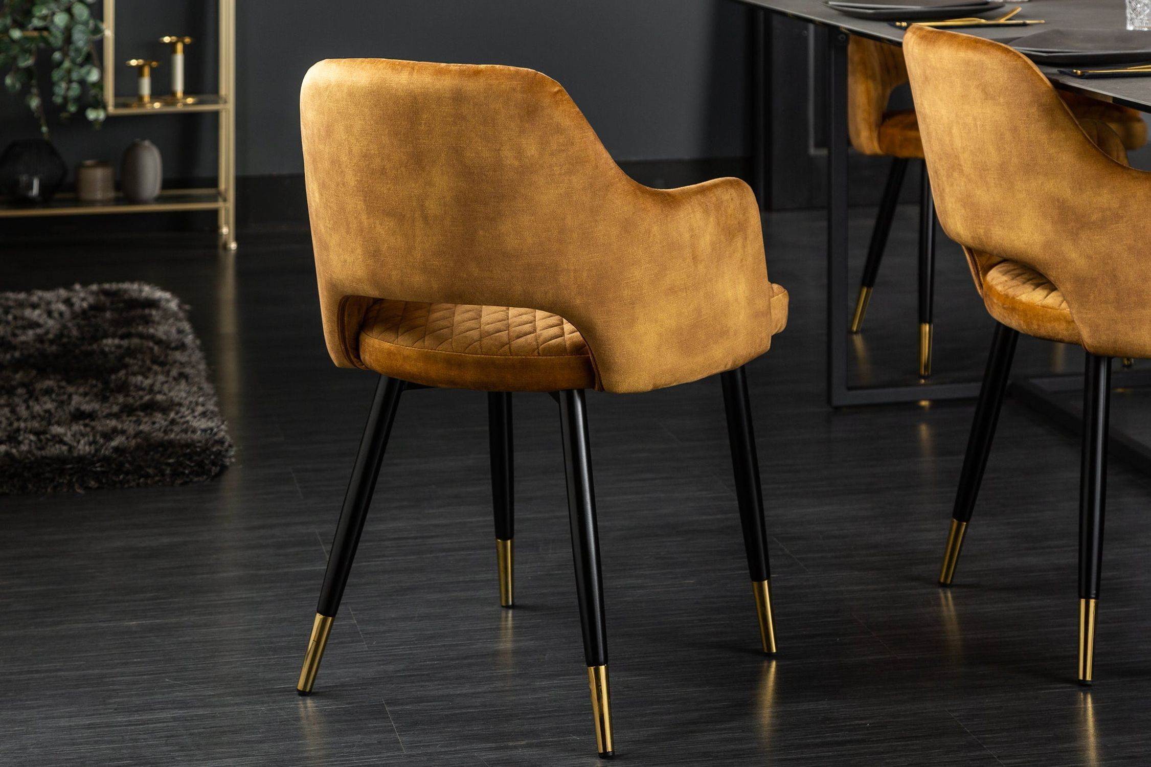 Esszimmerstuhl Samt in Senfgelb mit Armlehne Retro Design Moebel, Stuhl, Innenarchitektur, Holz, Fußboden