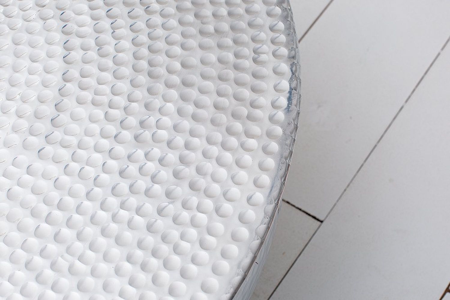 Couchtisch Aluminium Handarbeit Ø 60 cm in Silber Drinnen, Innenarchitektur, Mobiliar, Medikamente, Pille