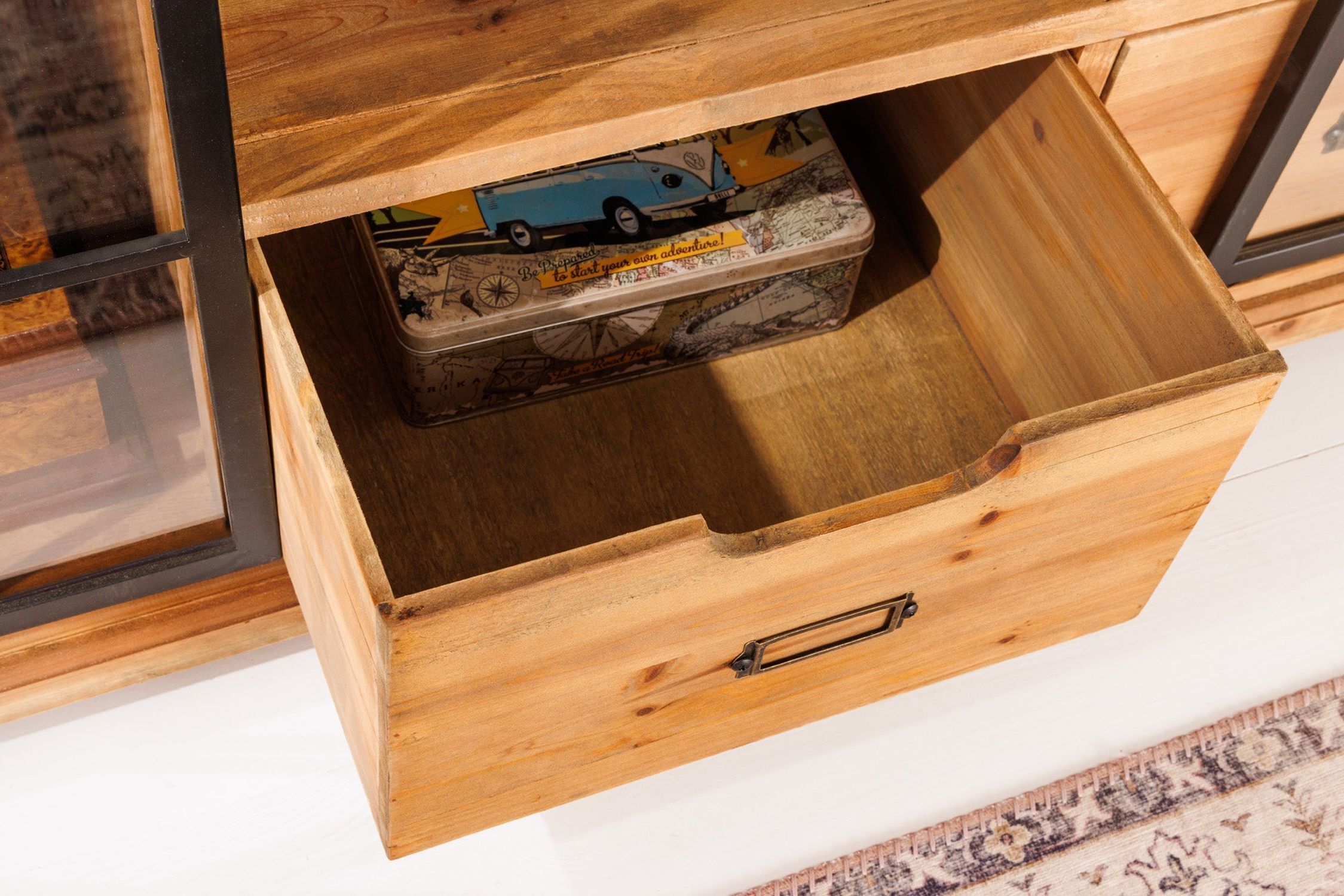 TV Lowboard Holz Glas Metall Rustikal 160 cm Schiebetüren Schublade, Mobiliar, Hartholz, Holz, Gebeiztes Holz