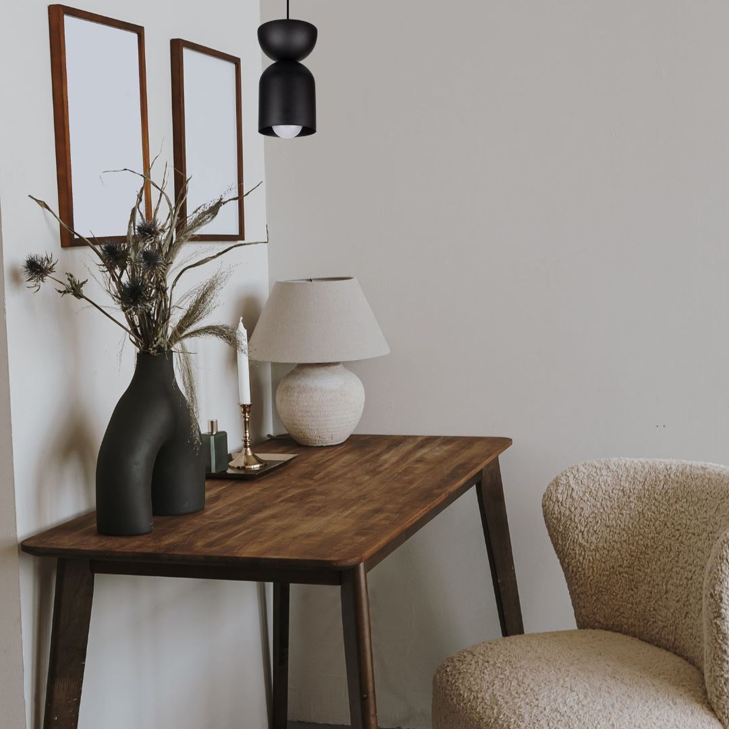 Lampe, Mobiliar, Tabelle, Tischplatte, Innenarchitektur