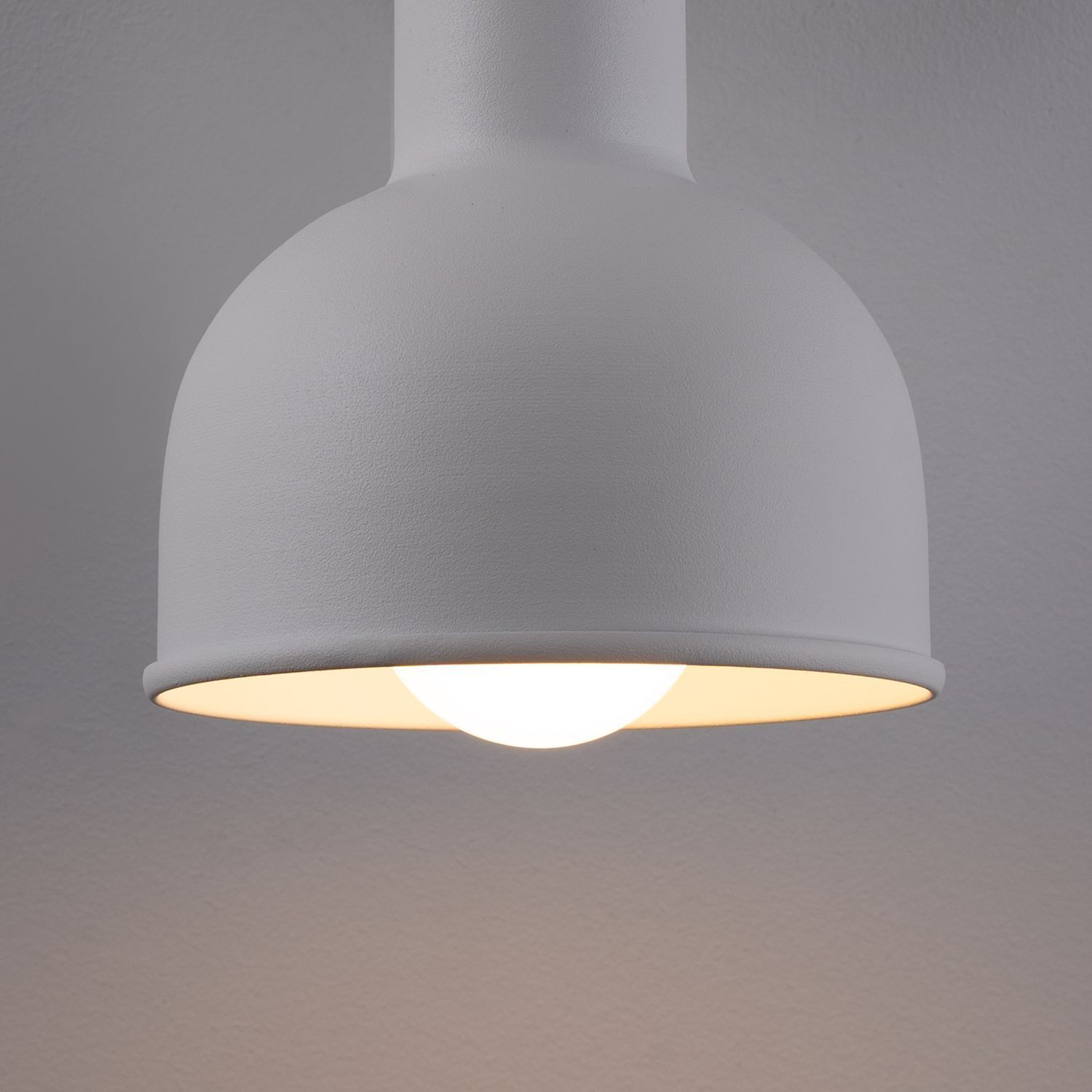 Wandstrahler Stahl Weiß E27 H:17 cm Spot schwenkbar Hängelampe, Kugelglühbirne, Metalllampe, Urbanes Design, weißes Finish